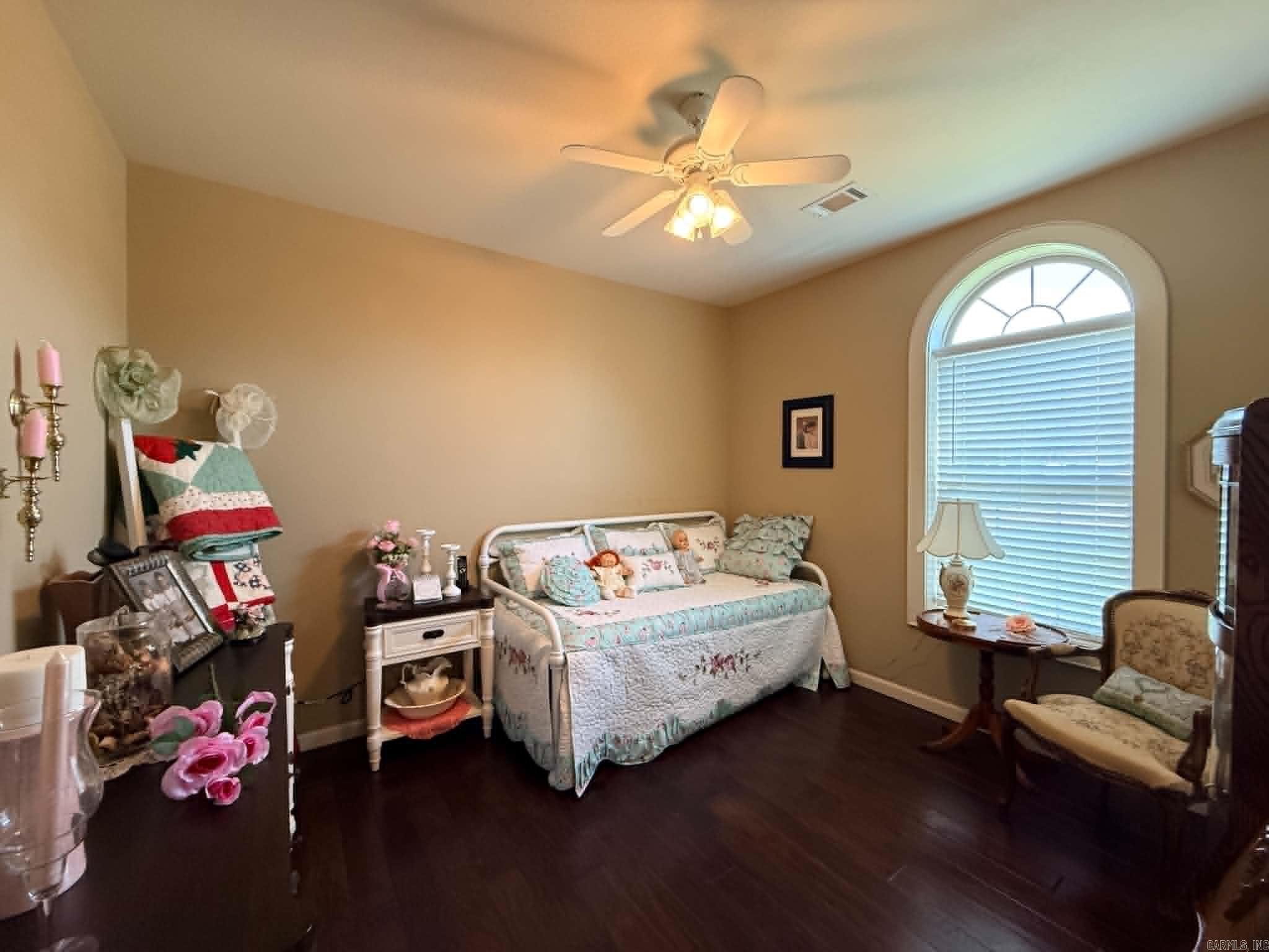 10080 Tate Lane Property Photo 4