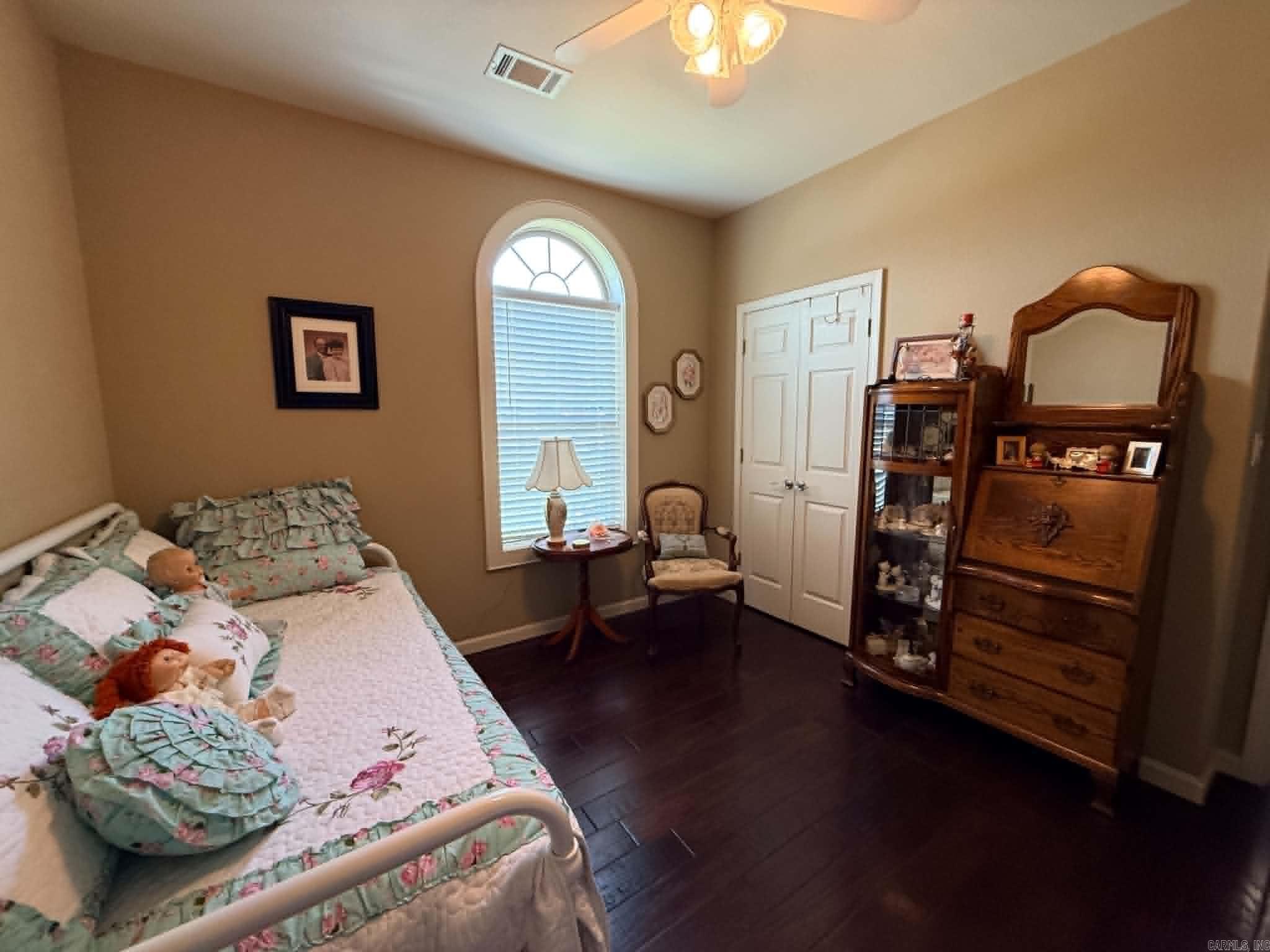 10080 Tate Lane Property Photo 6