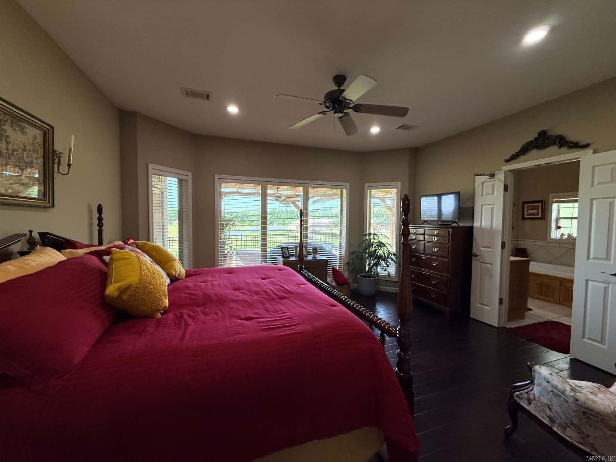 10080 Tate Lane Property Photo 9