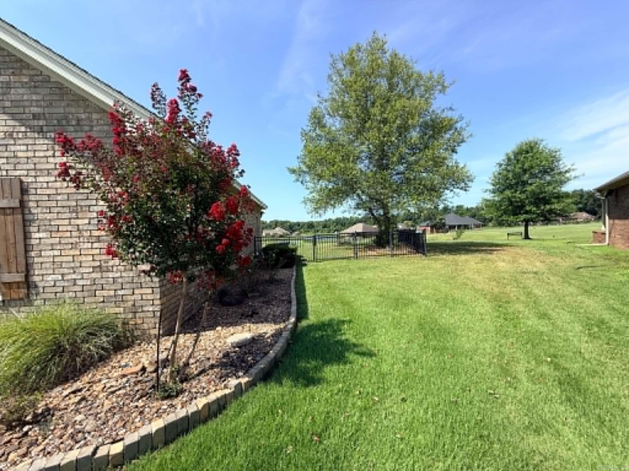 10080 Tate Lane Property Photo 13