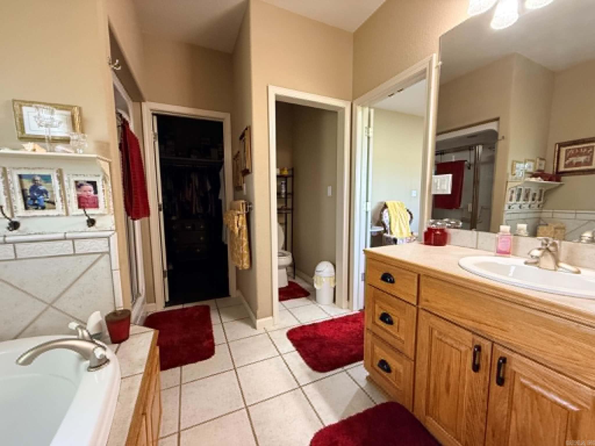 10080 Tate Lane Property Photo 14
