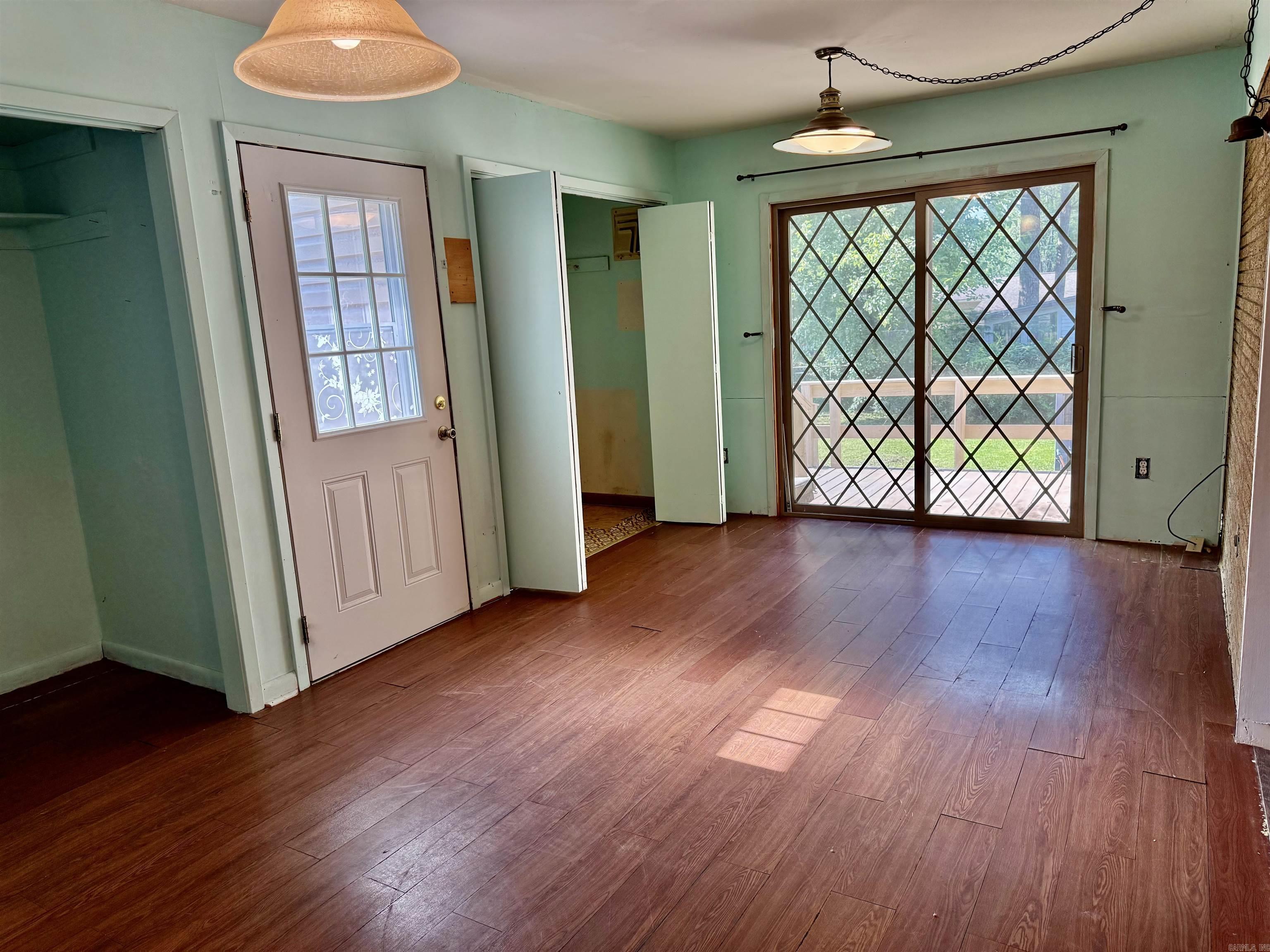 428 Morton Street Property Photo 10