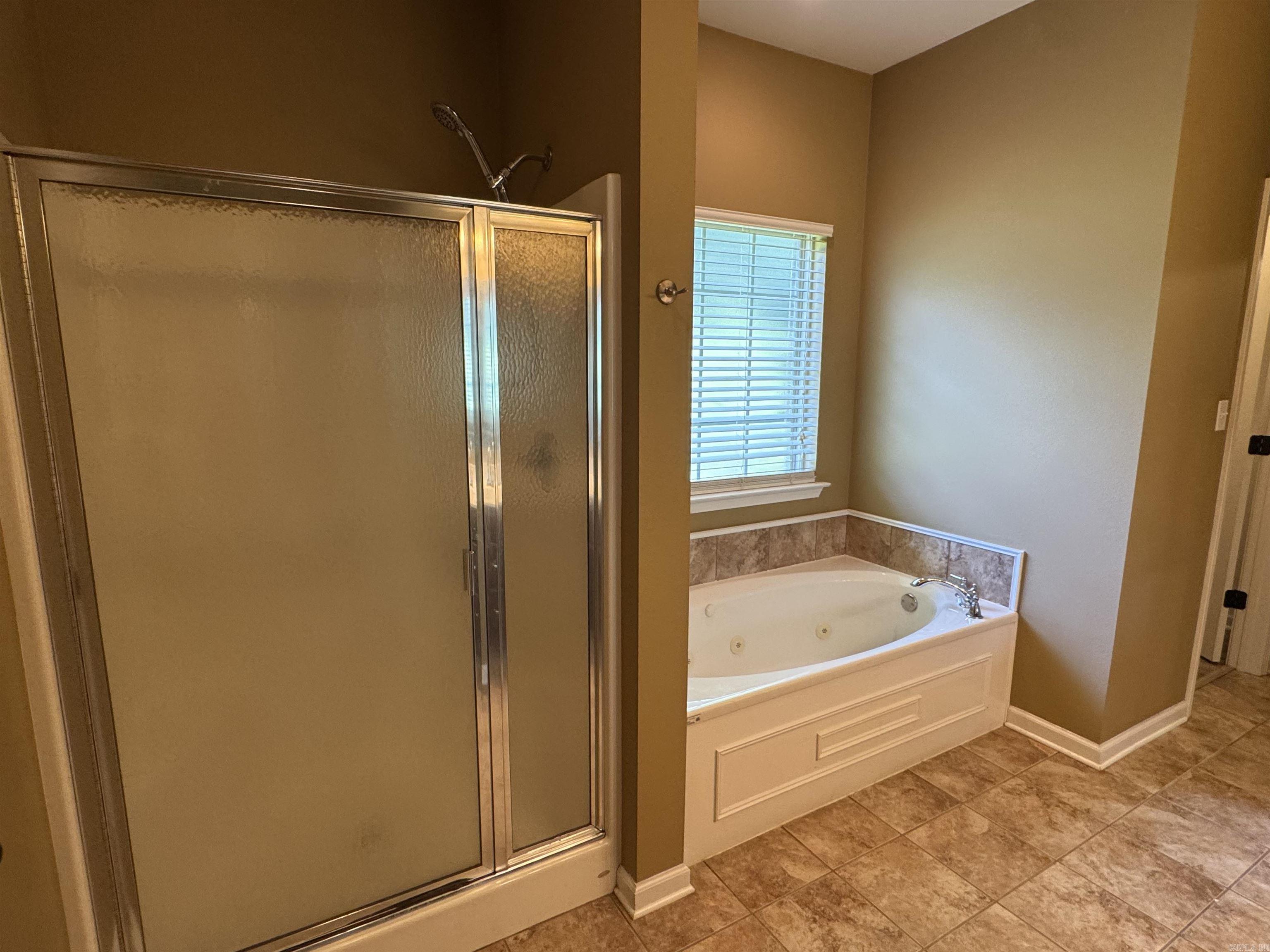 406 Wildwood Cove Property Photo 19