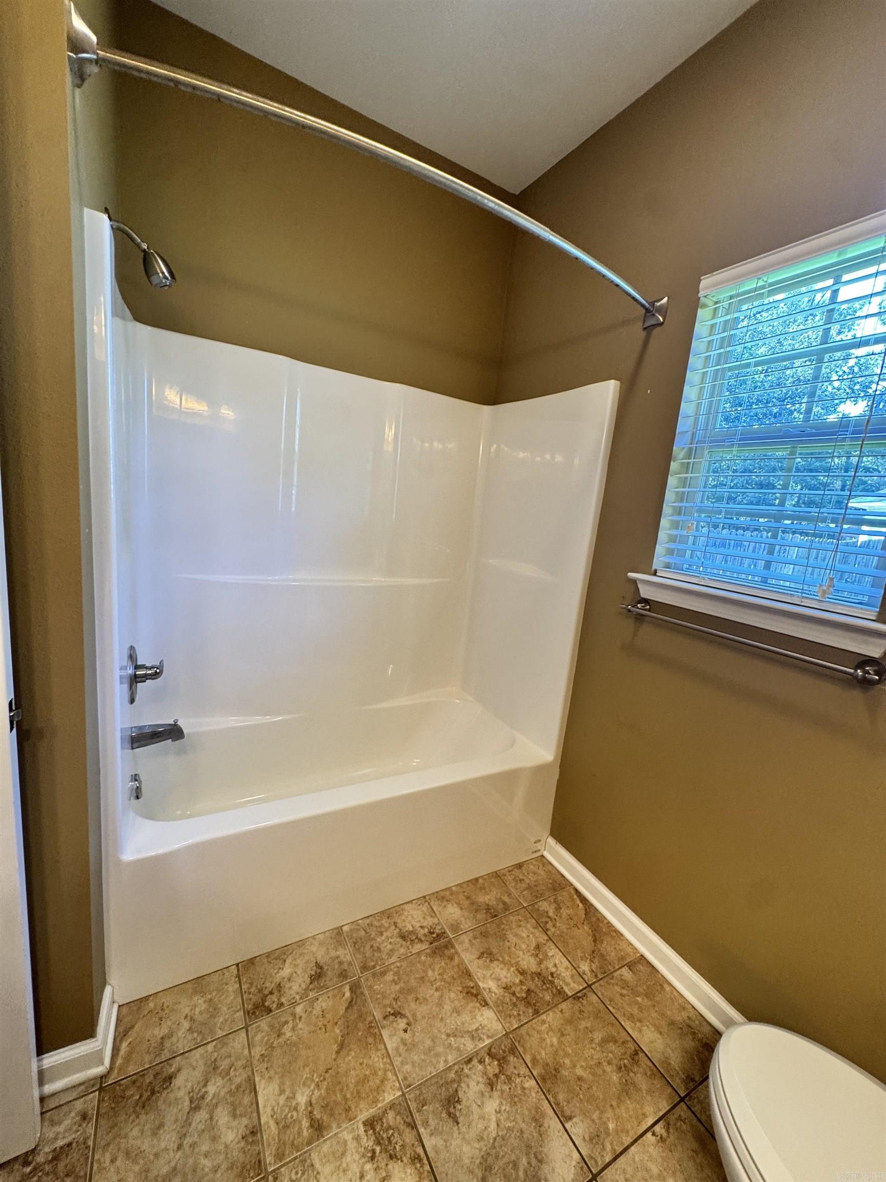 406 Wildwood Cove Property Photo 25