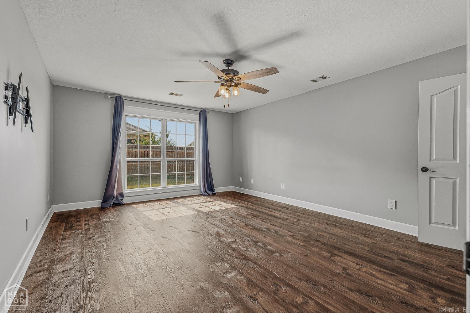 114 Cedar Street Property Photo 17