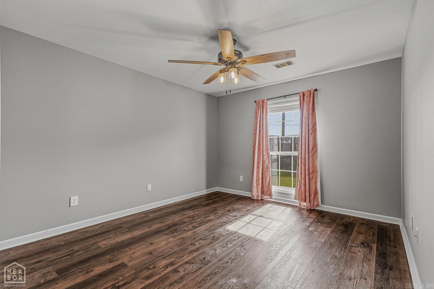 114 Cedar Street Property Photo 23