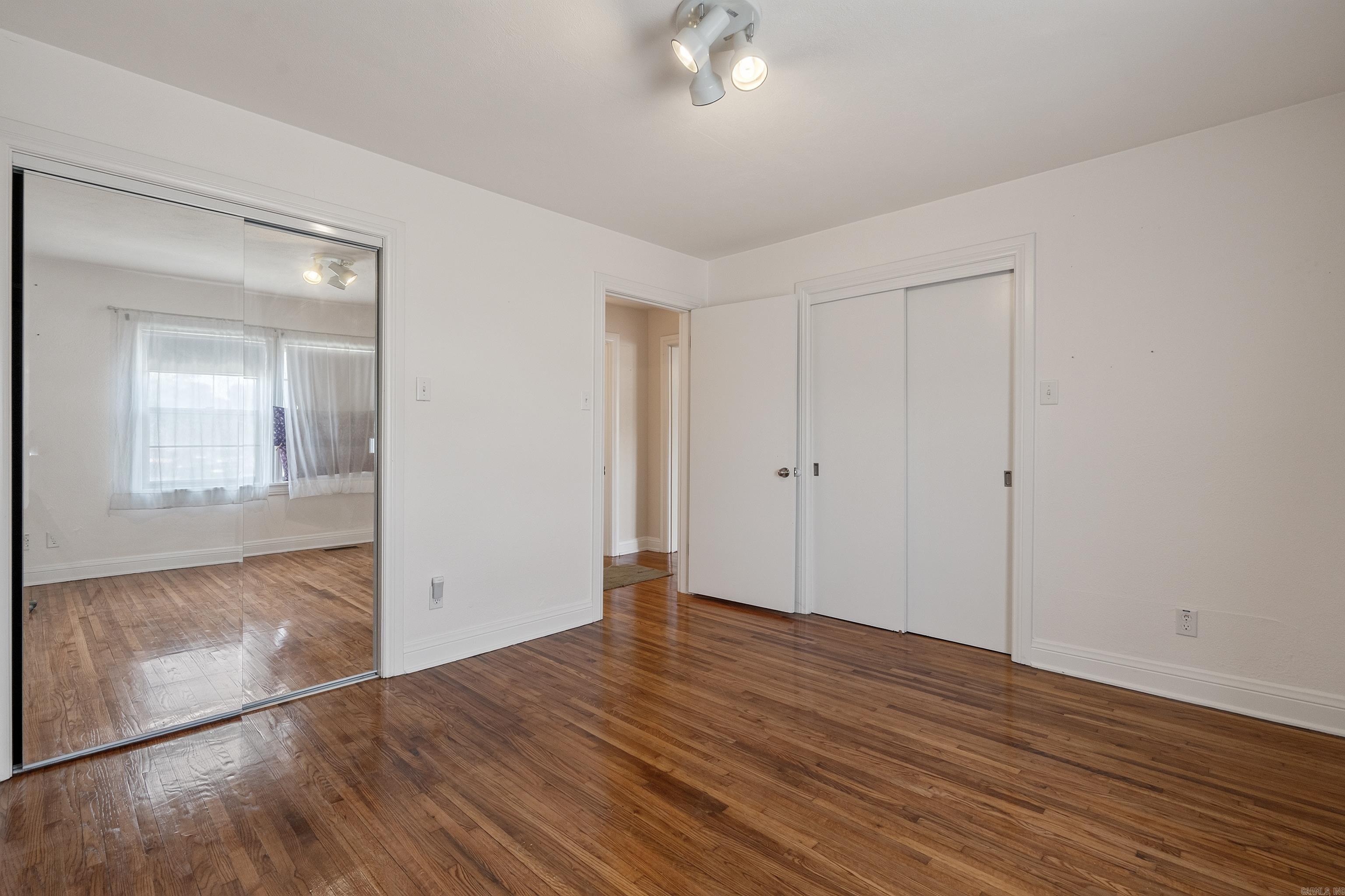 404 Summer Property Photo 13