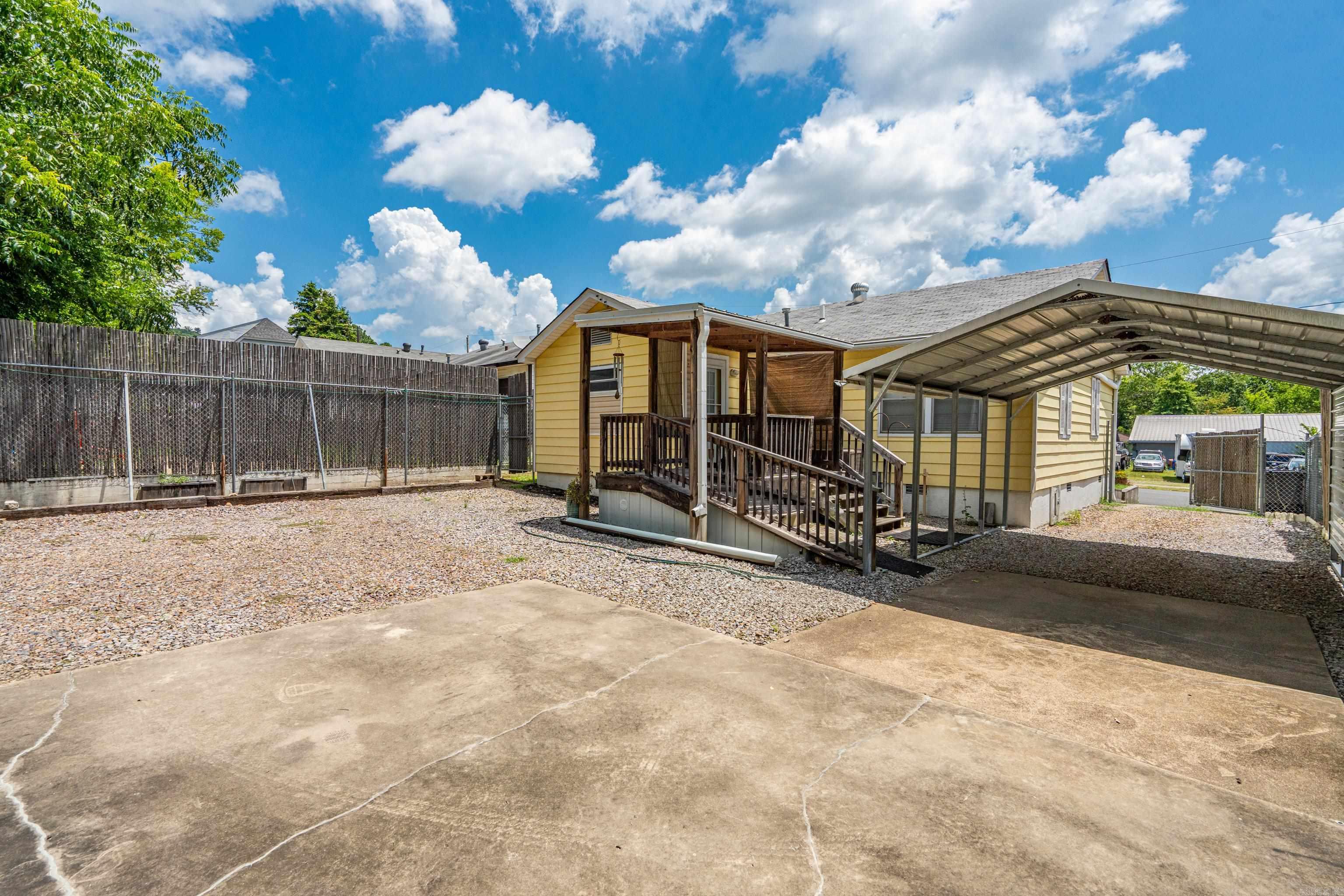 404 Summer Property Photo 22