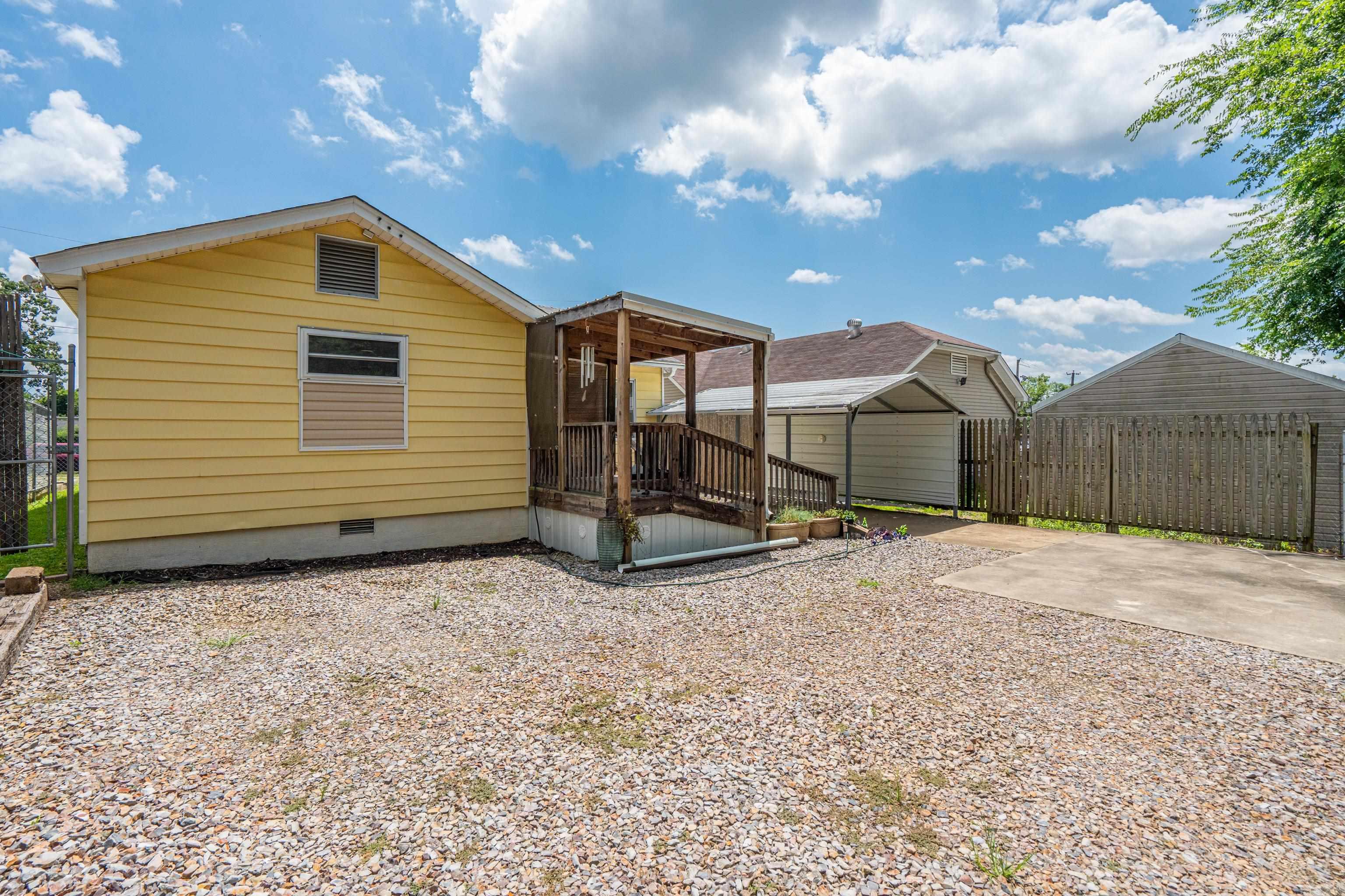 404 Summer Property Photo 23