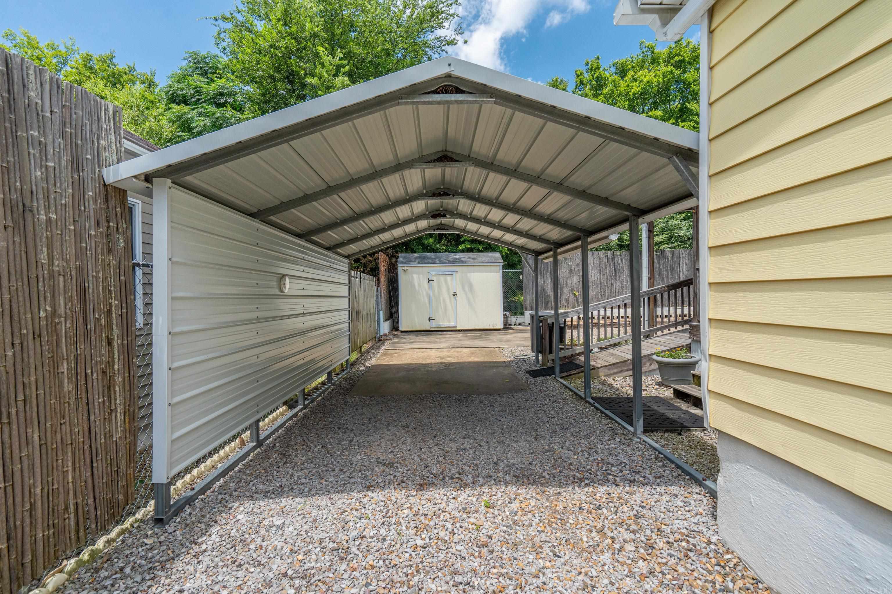 404 Summer Property Photo 25