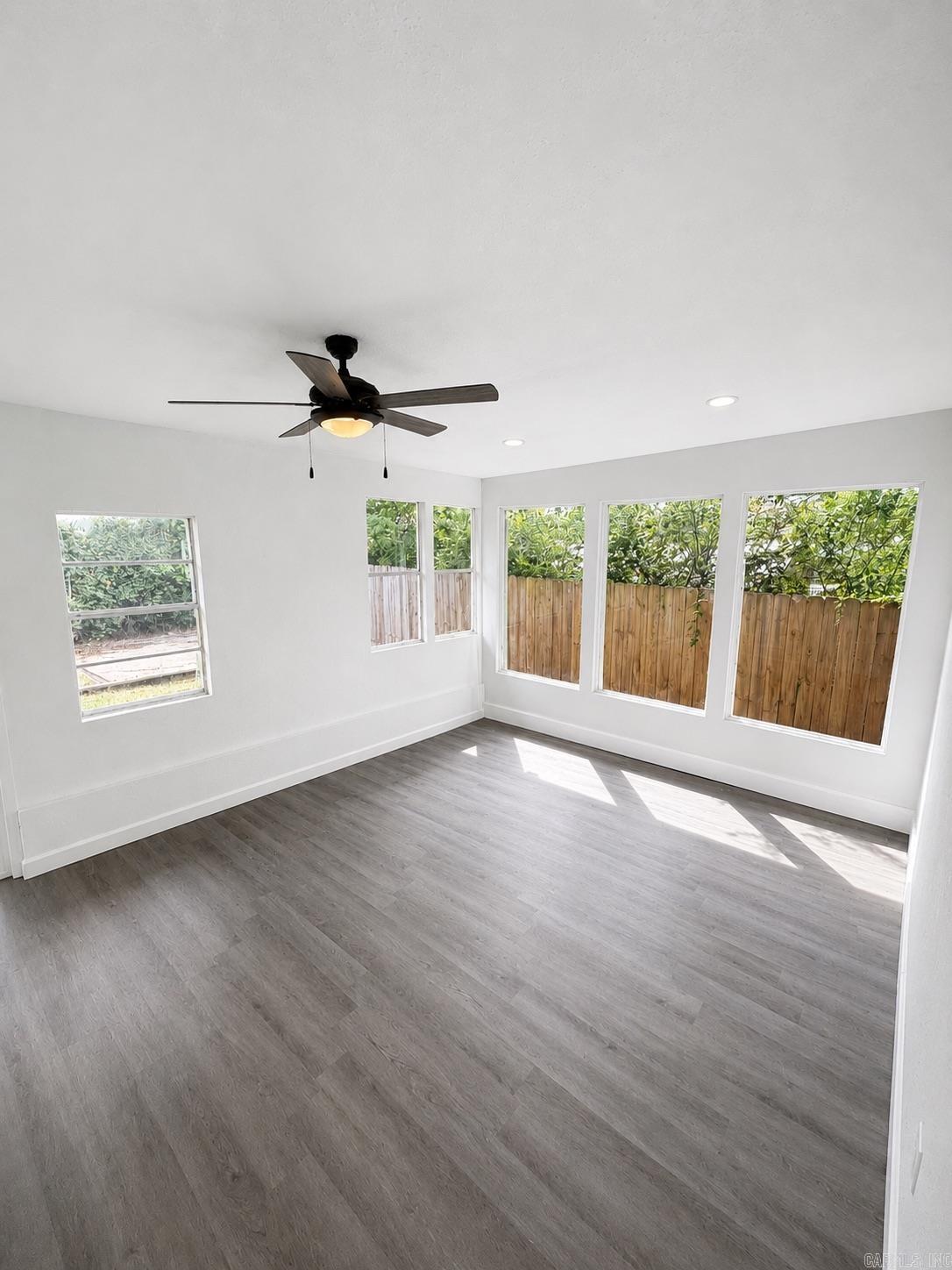 100 Riley Street Property Photo 21