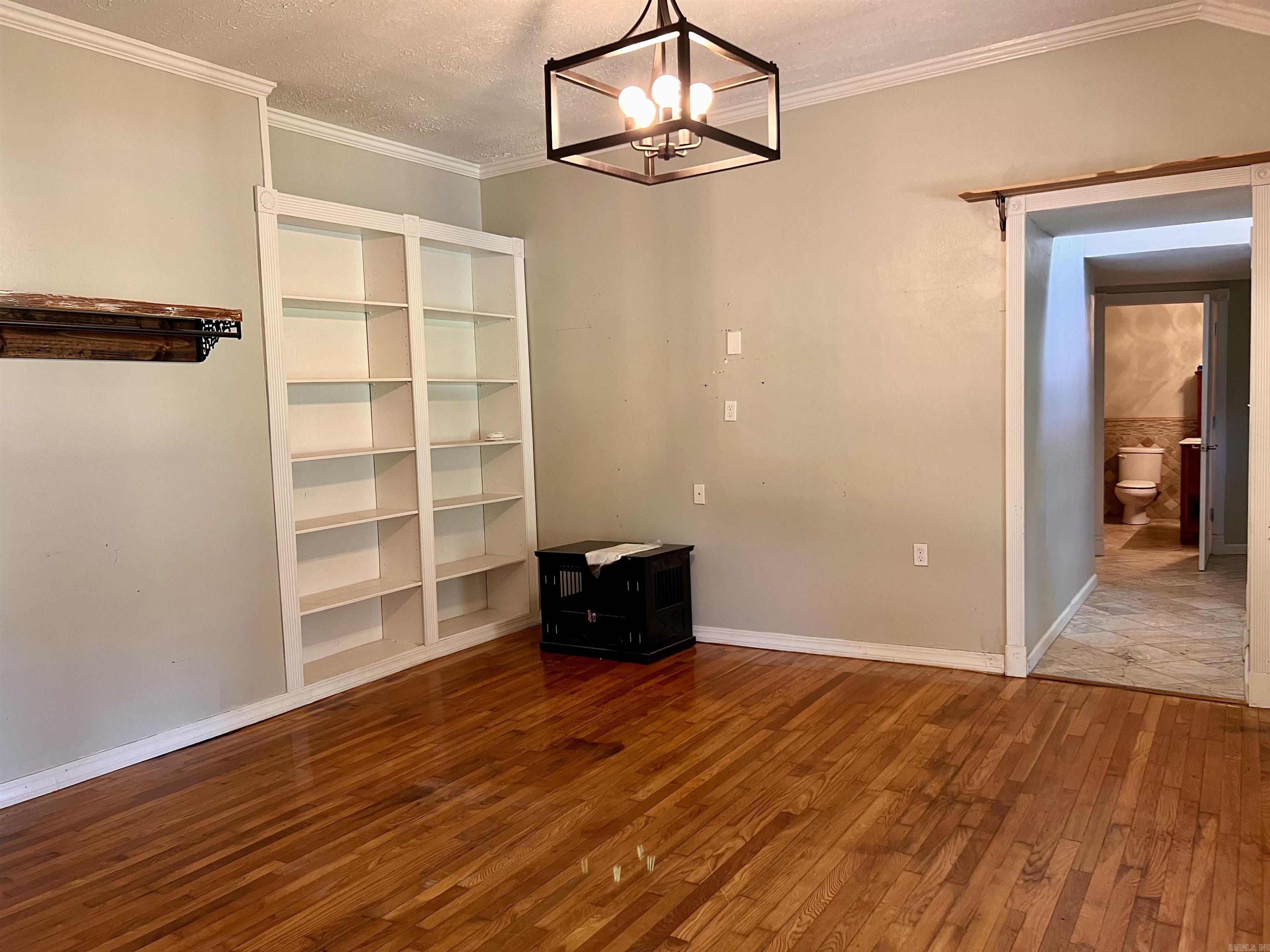 825 Evans Drive Property Photo 4