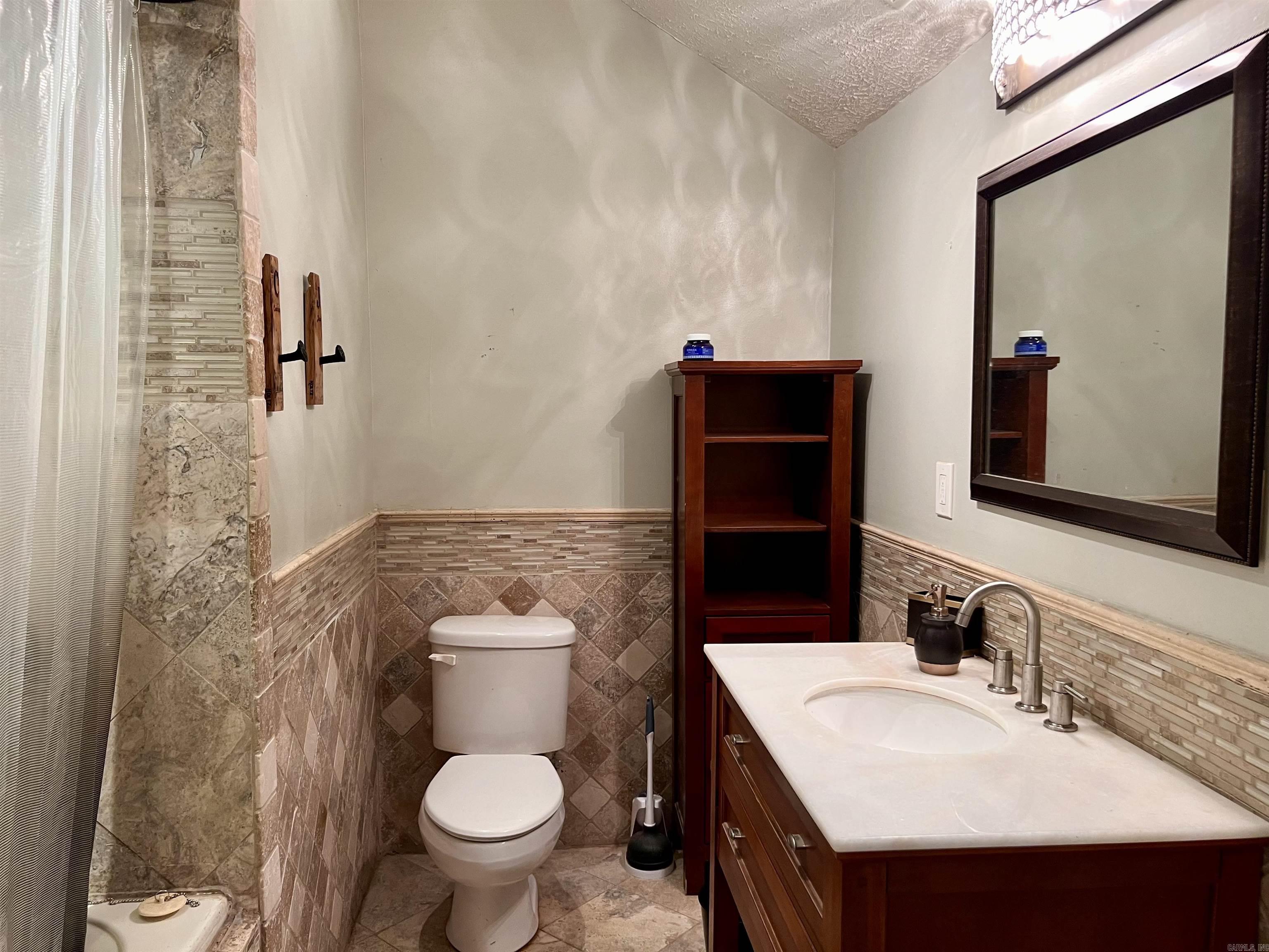 825 Evans Drive Property Photo 14