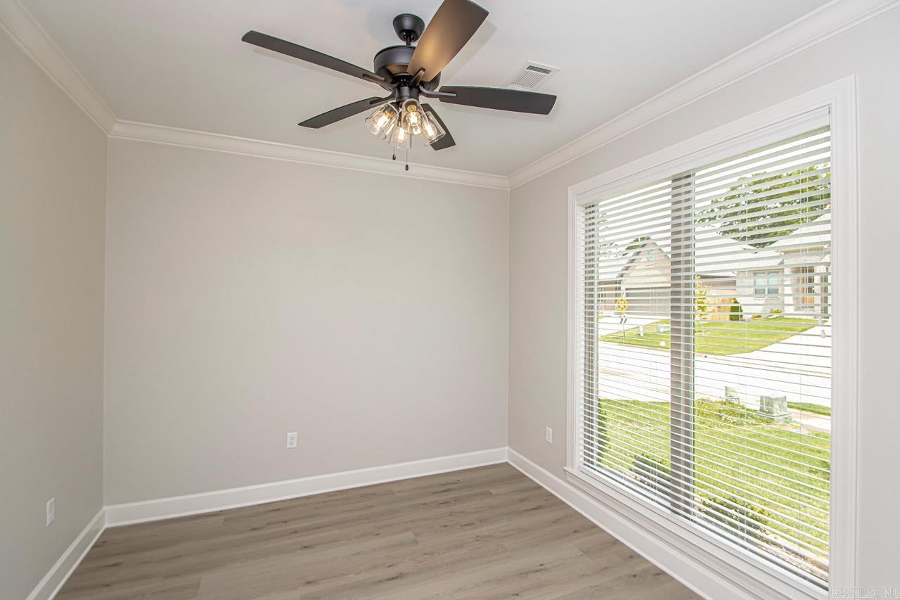 303 Kanis Ridge Drive Property Photo 3