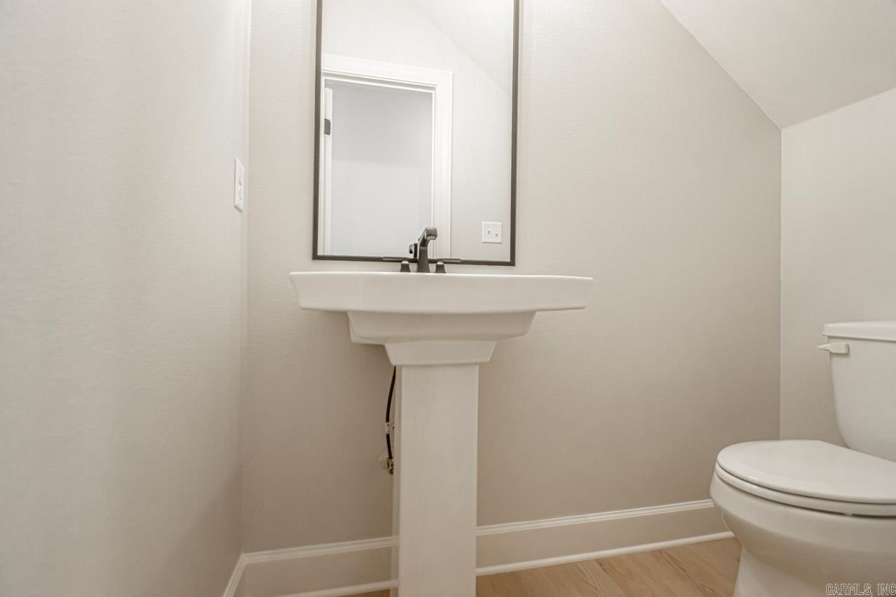 303 Kanis Ridge Drive Property Photo 10