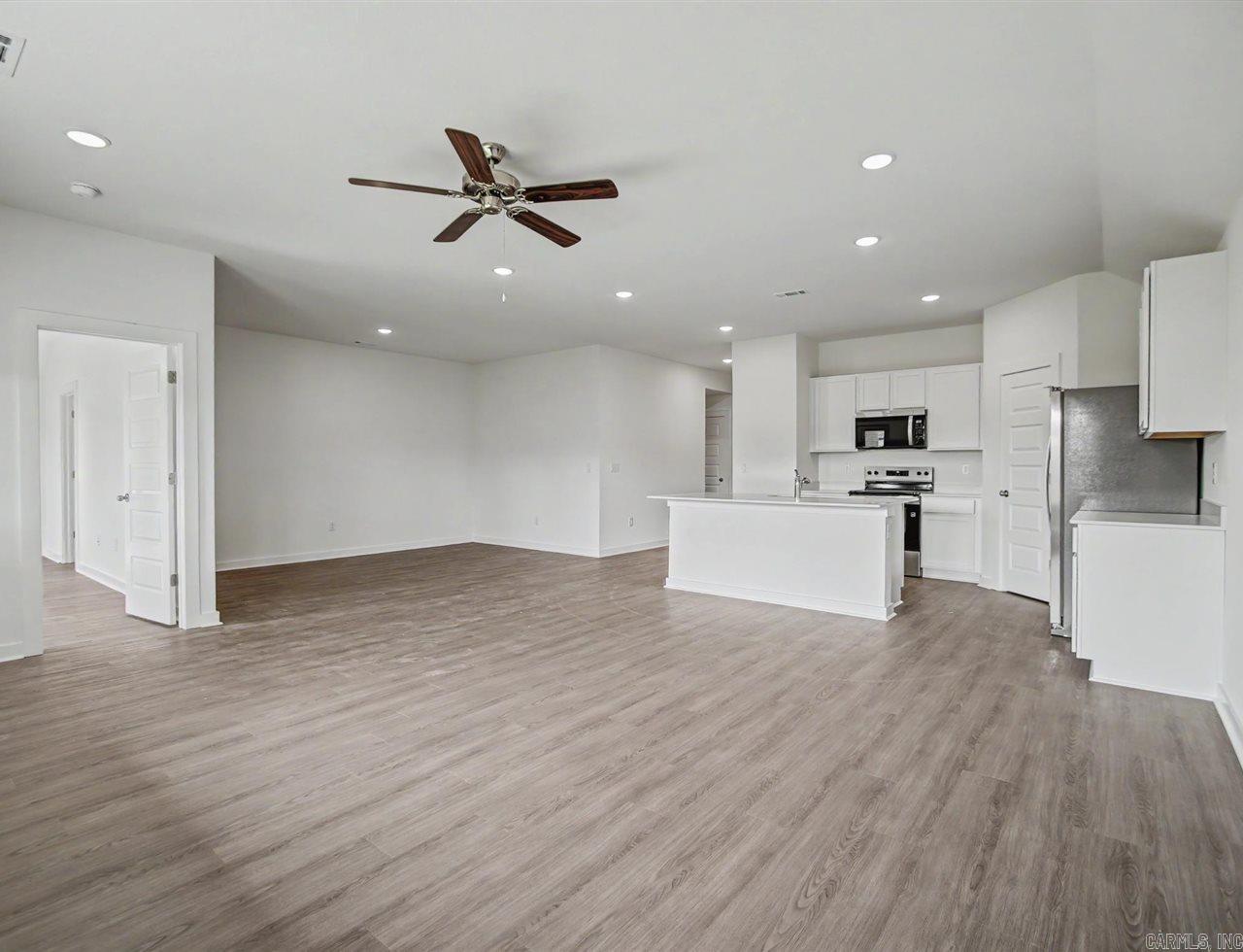 512 S Cherry Street Property Photo 9