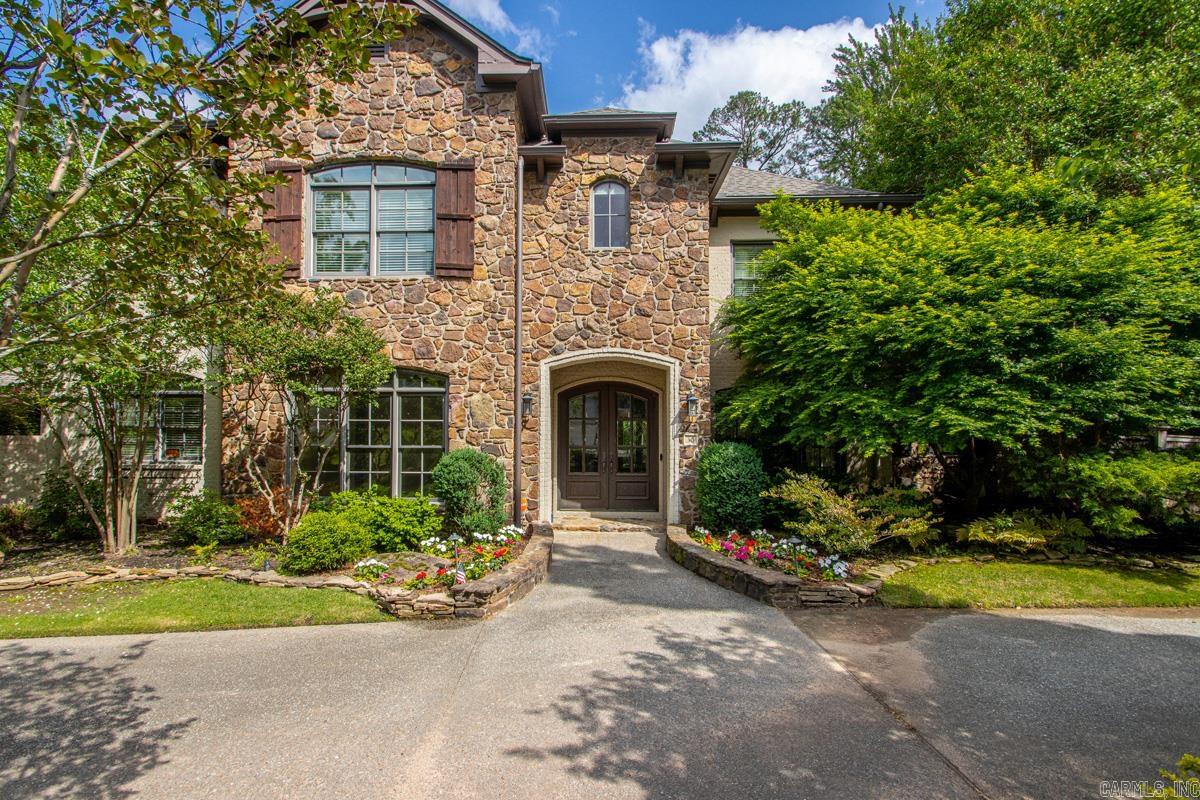 30 Menden Lane Property Photo 2