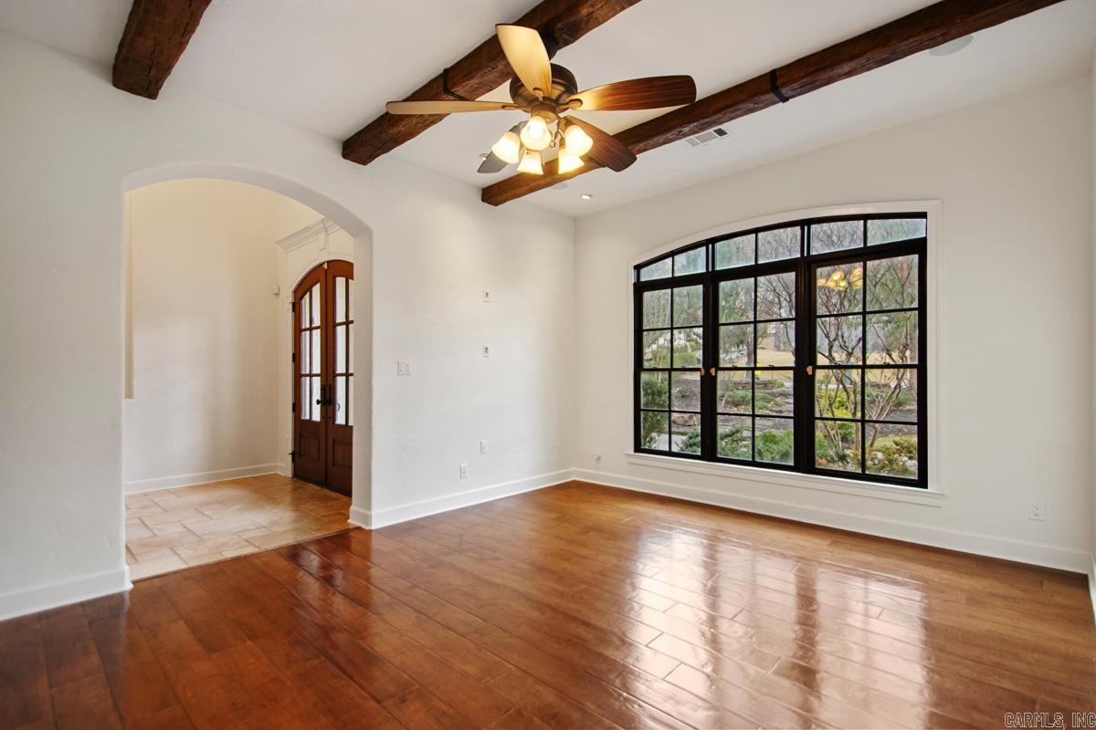 30 Menden Lane Property Photo 9