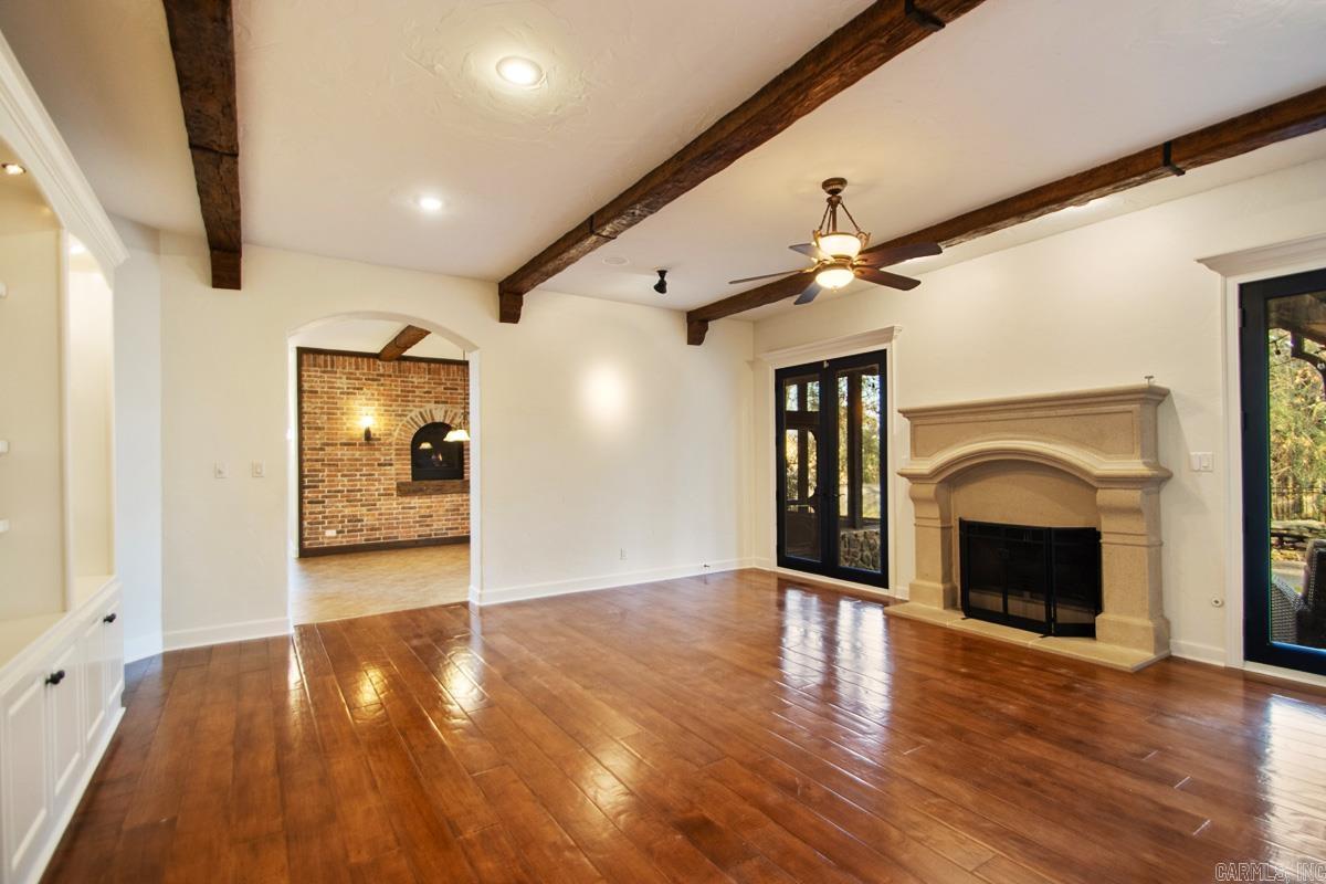 30 Menden Lane Property Photo 10
