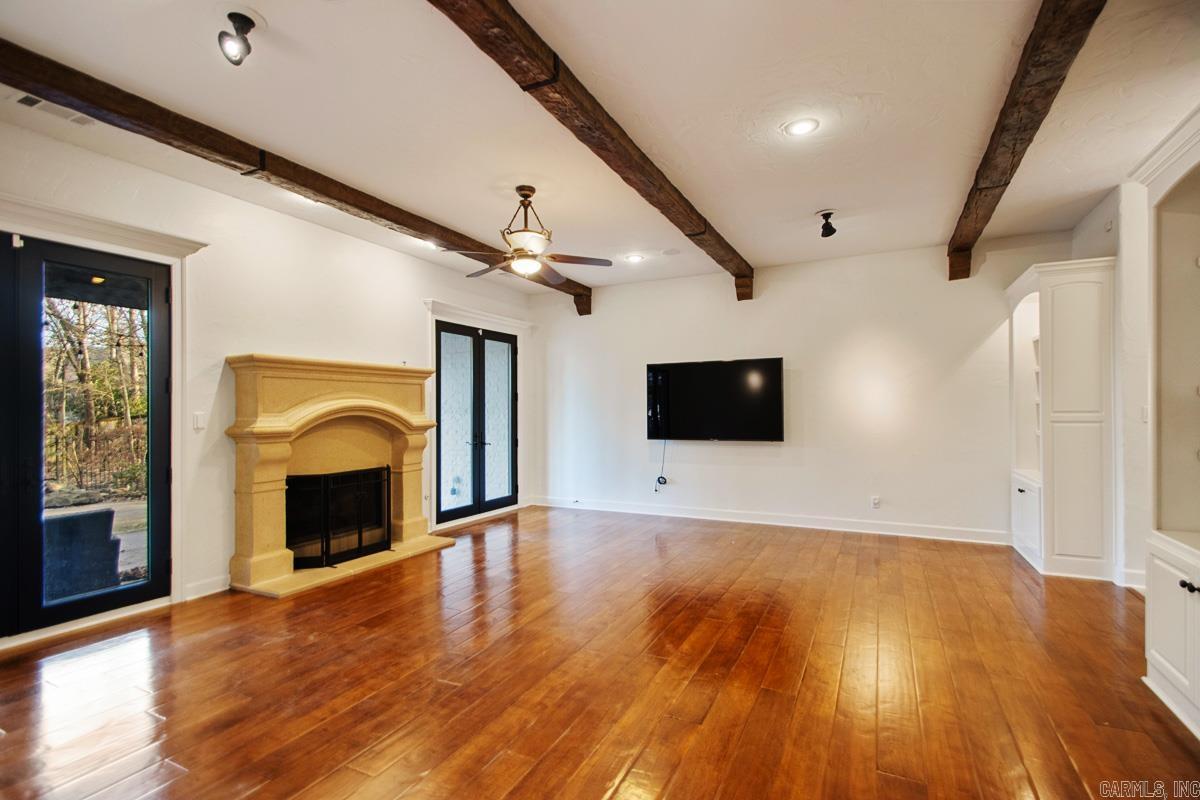 30 Menden Lane Property Photo 11