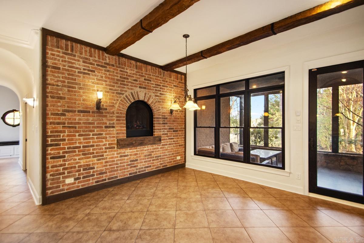 30 Menden Lane Property Photo 12