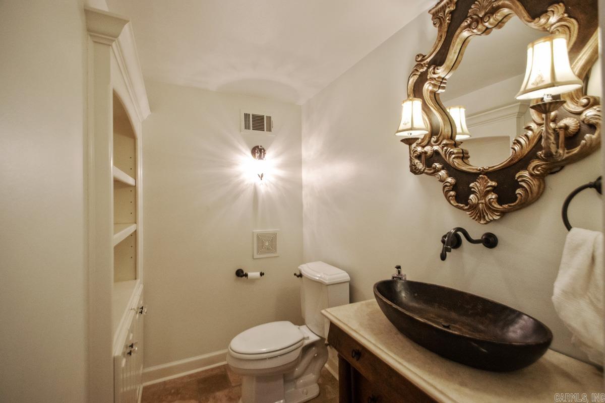 30 Menden Lane Property Photo 24