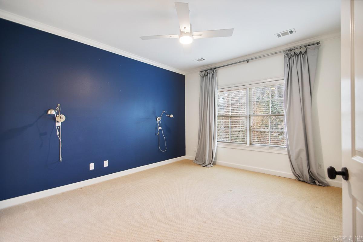30 Menden Lane Property Photo 27