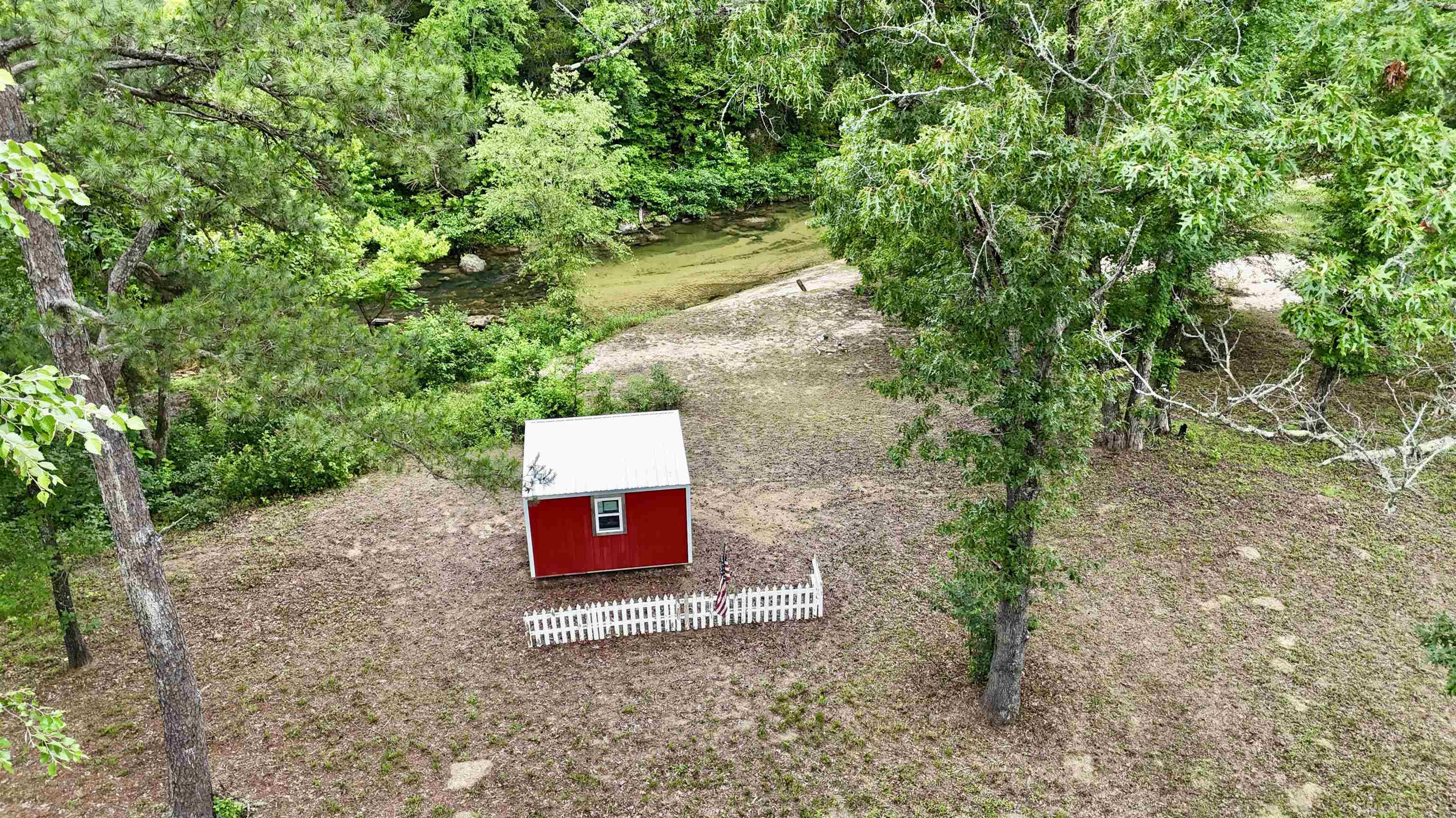 660 Apple Tree Lane Property Photo 10