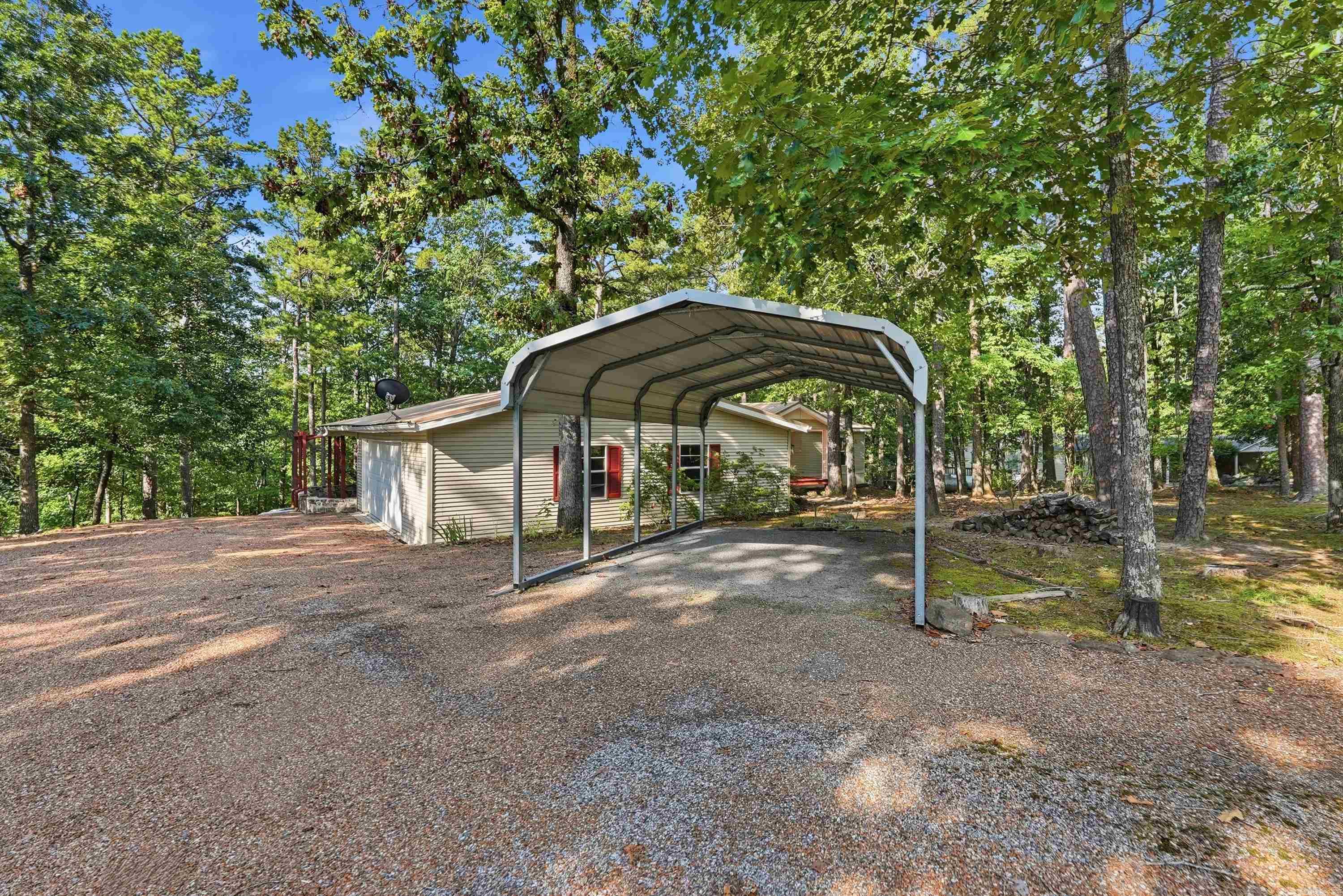 60 Brittany Cove Drive Property Photo 5
