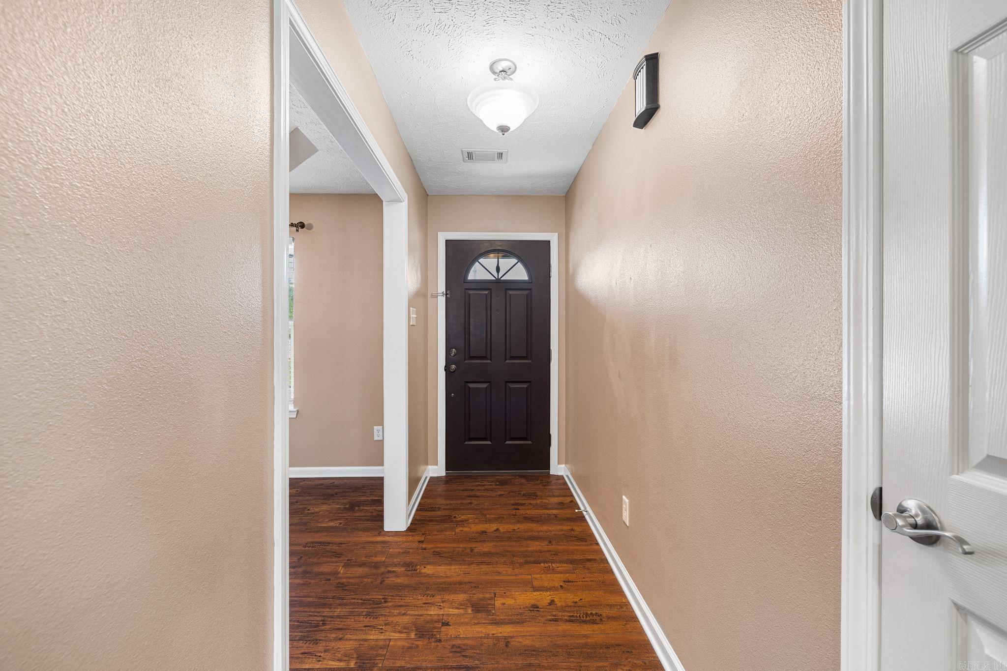 305 Weathering Lane Property Photo 4