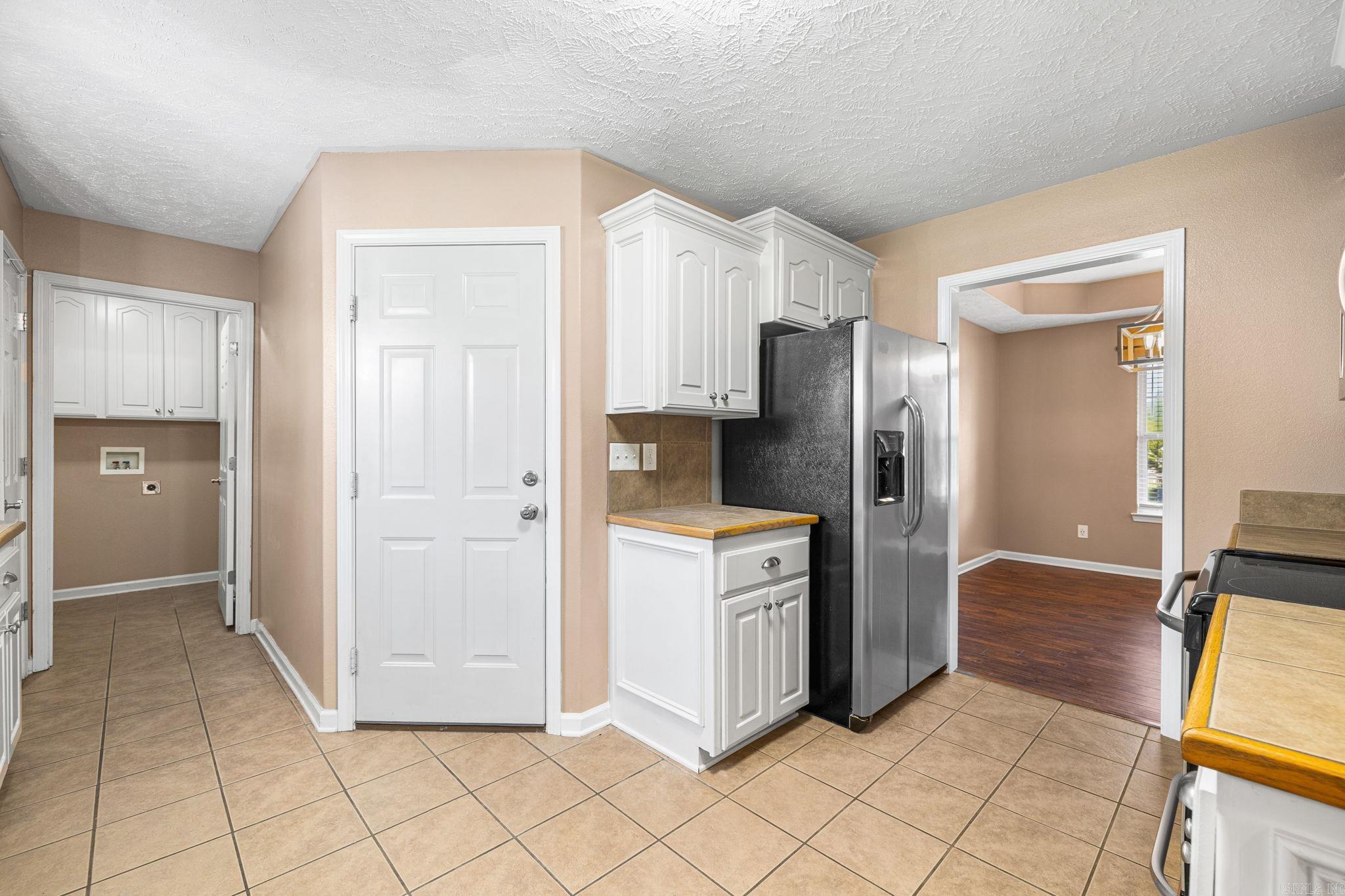 305 Weathering Lane Property Photo 15