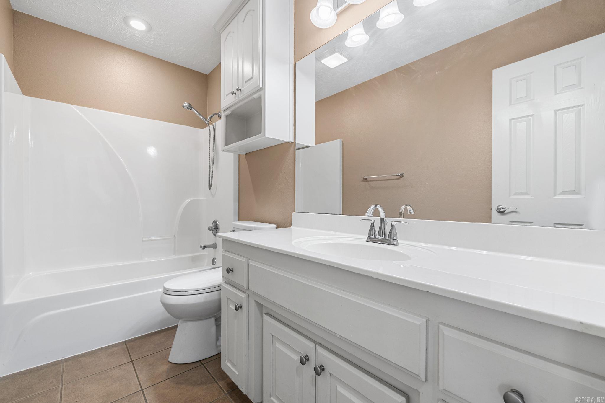 305 Weathering Lane Property Photo 21