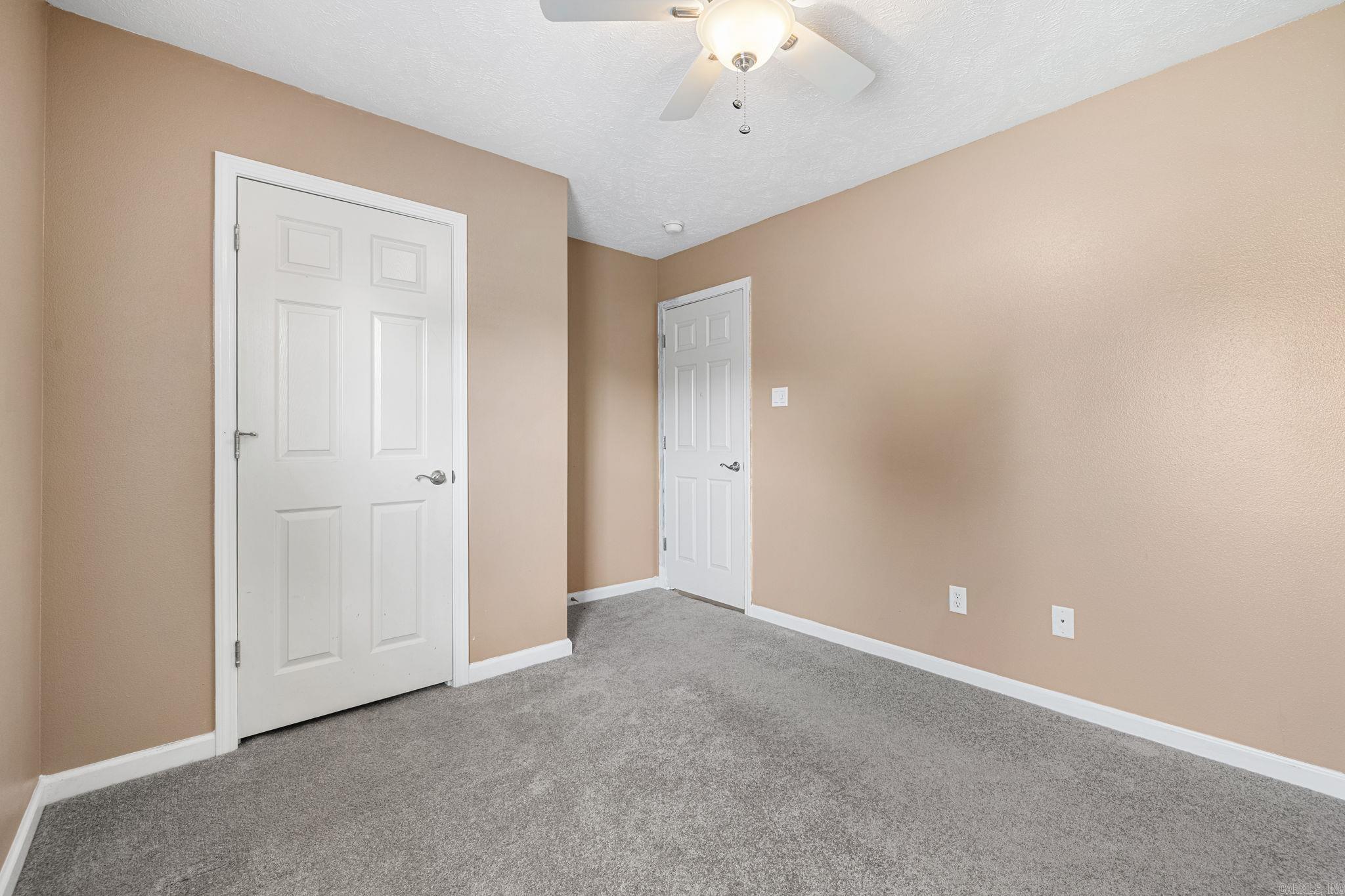 305 Weathering Lane Property Photo 25