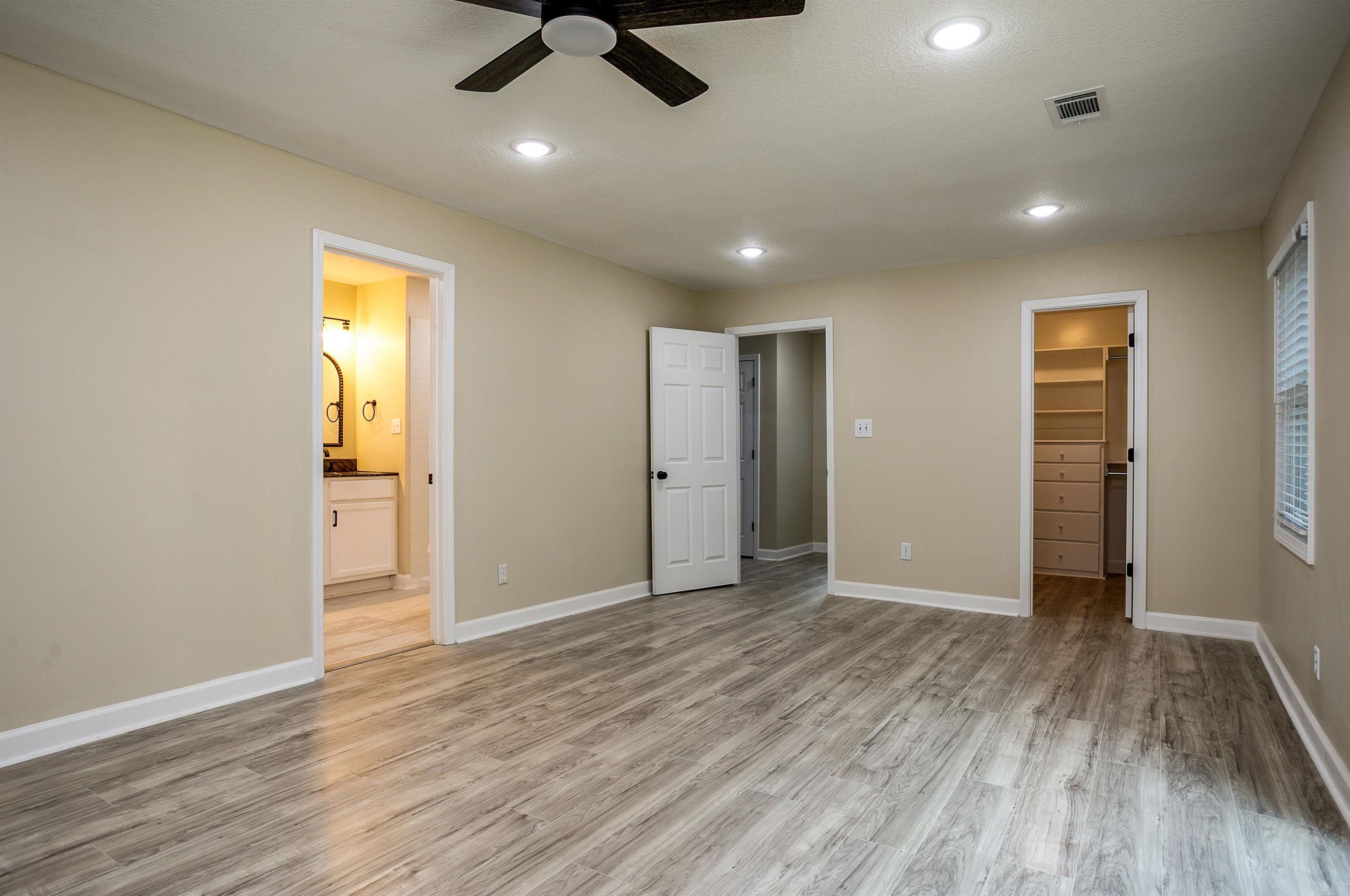 373 County Road 466 Property Photo 9