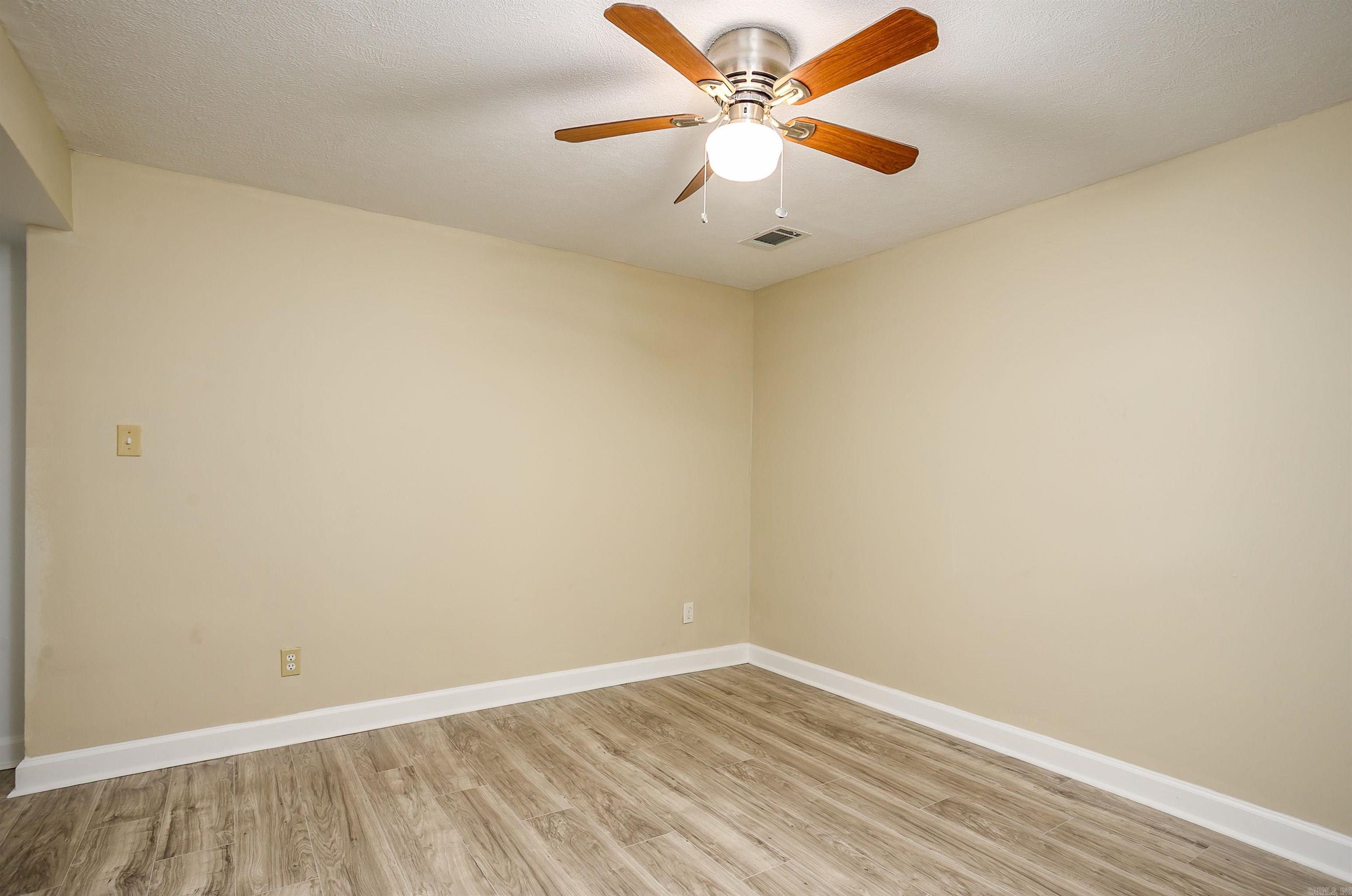 373 County Road 466 Property Photo 14