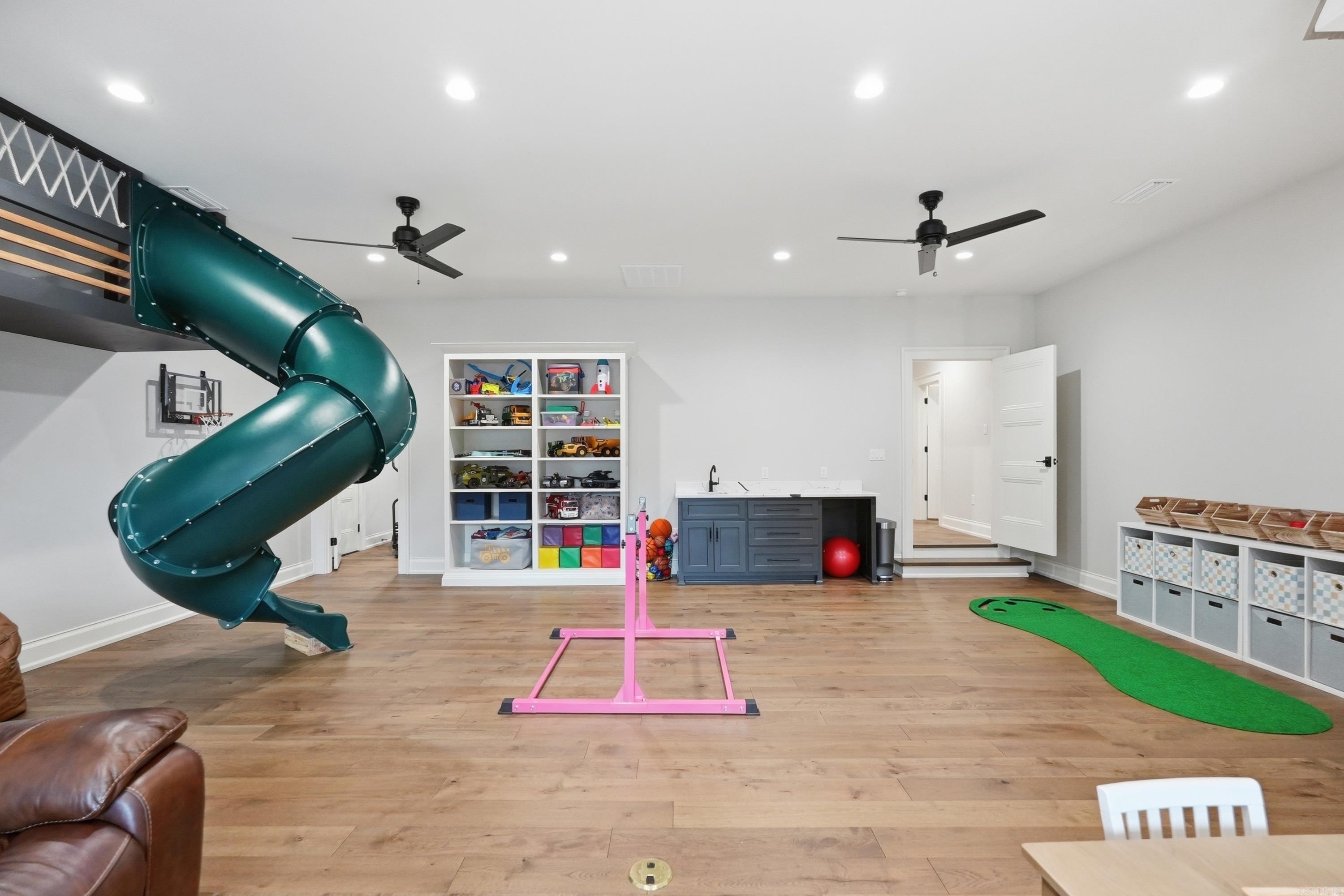 15 Weaver Heights Property Photo 43