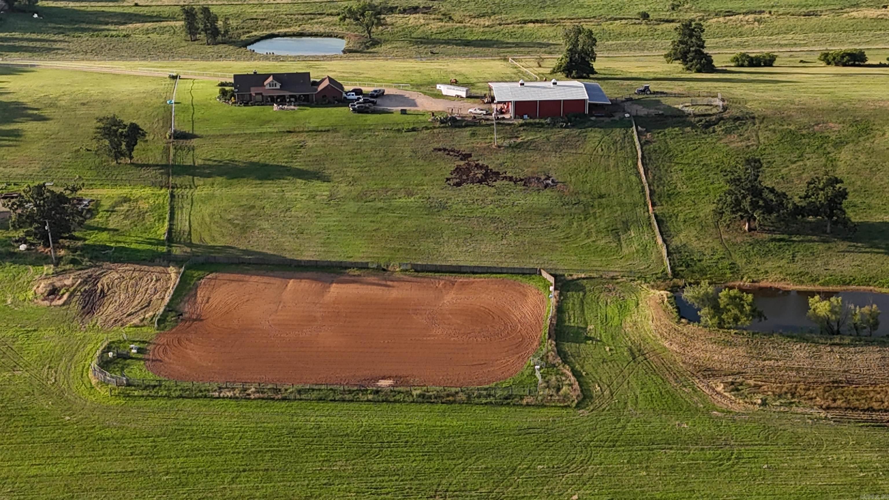 2210 Weiterer Property Photo 6