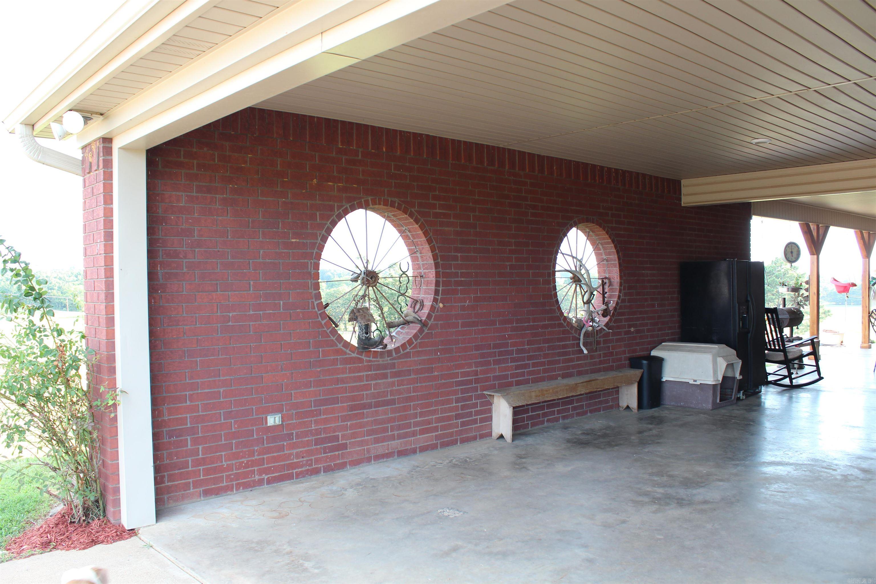2210 Weiterer Property Photo 32