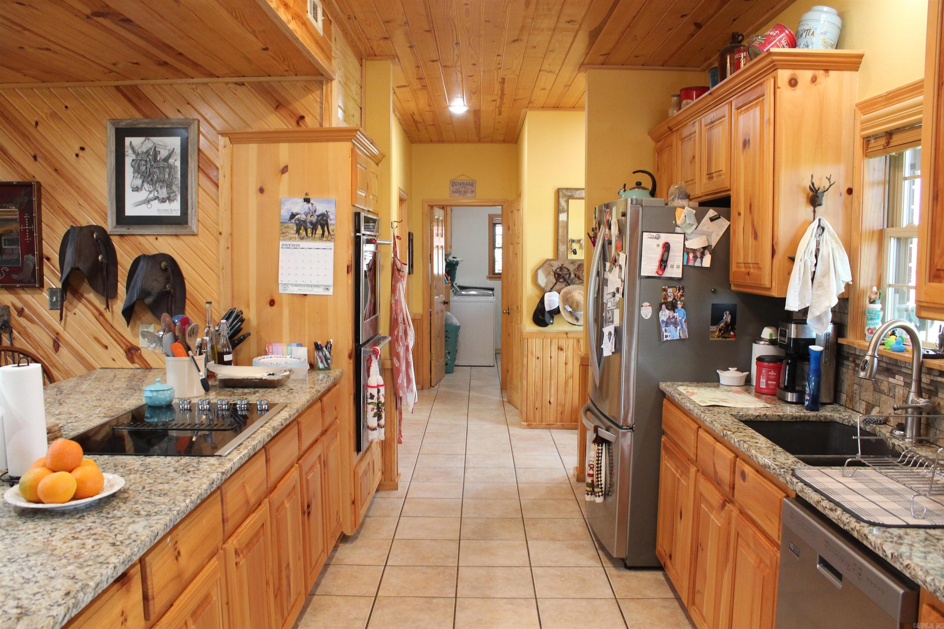 2210 Weiterer Property Photo 40