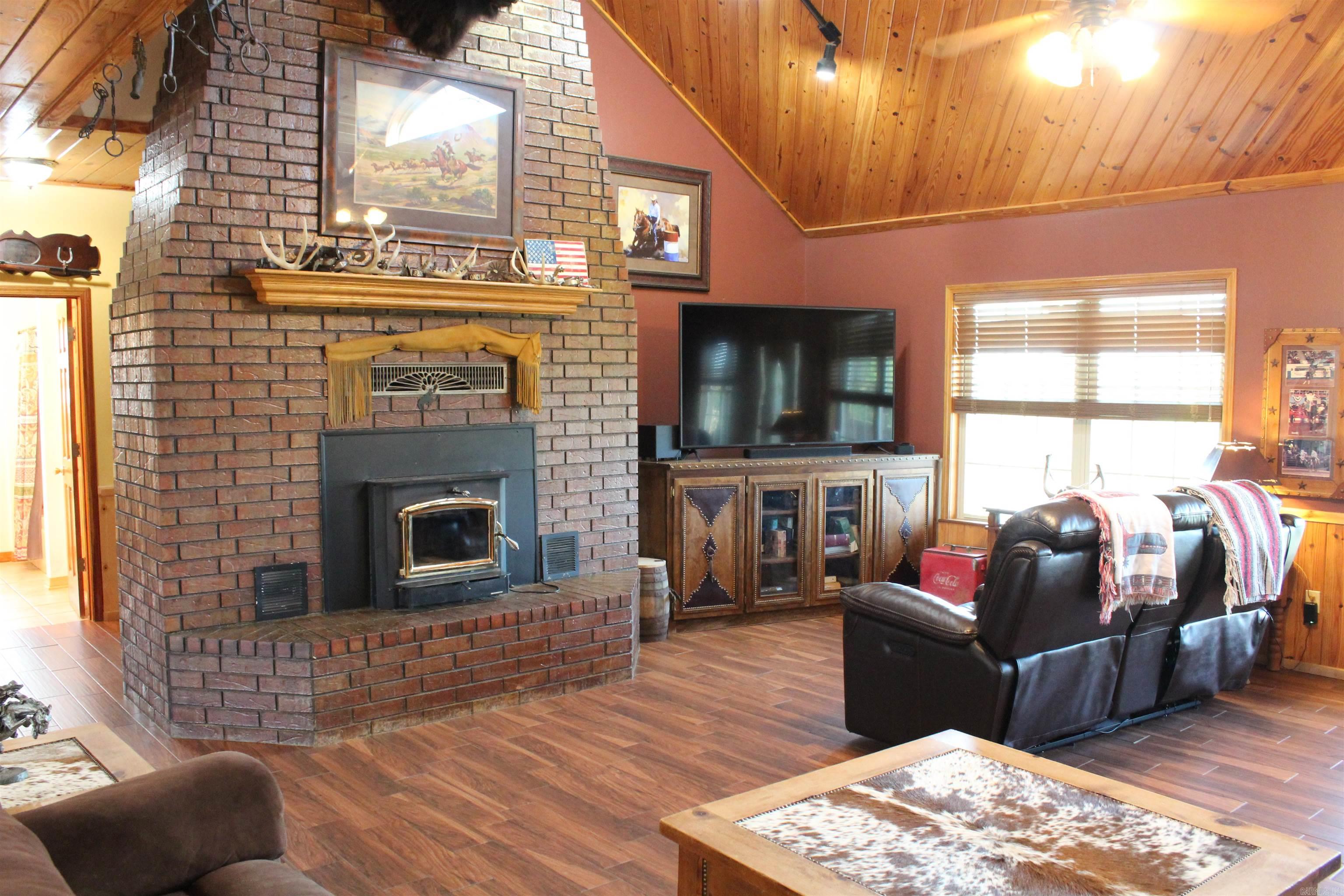 2210 Weiterer Property Photo 43