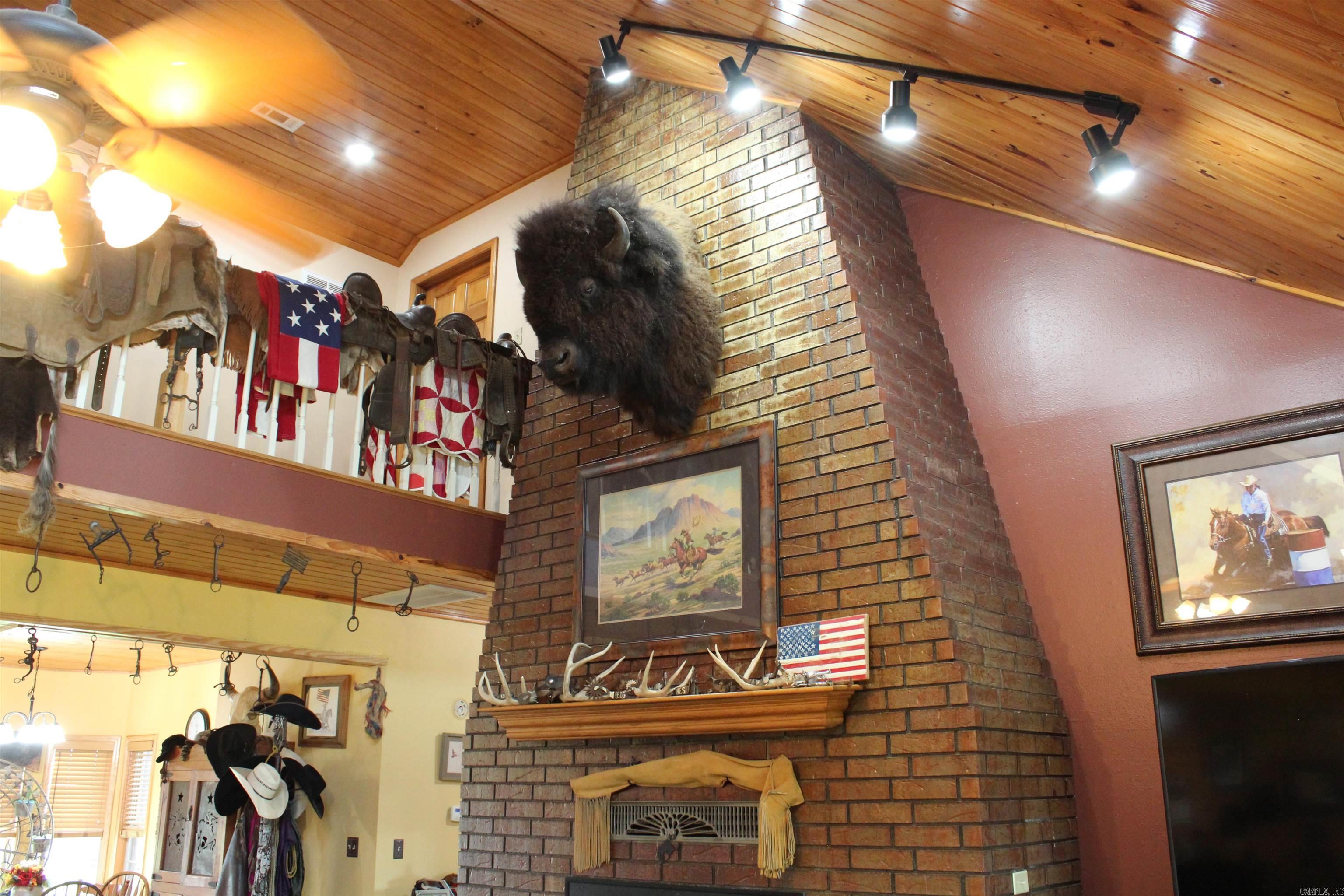 2210 Weiterer Property Photo 45