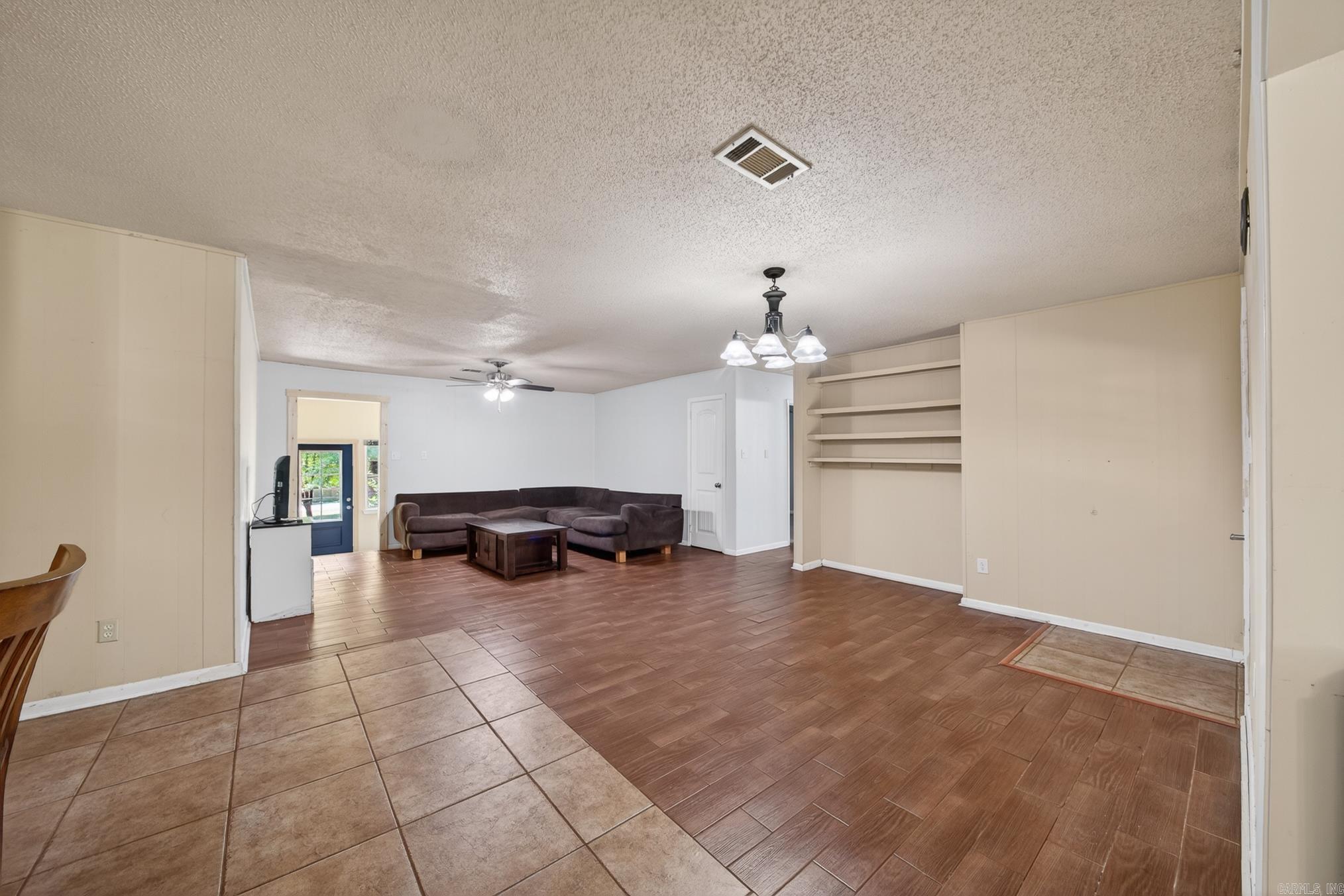 207 Orchid Drive Property Photo 11