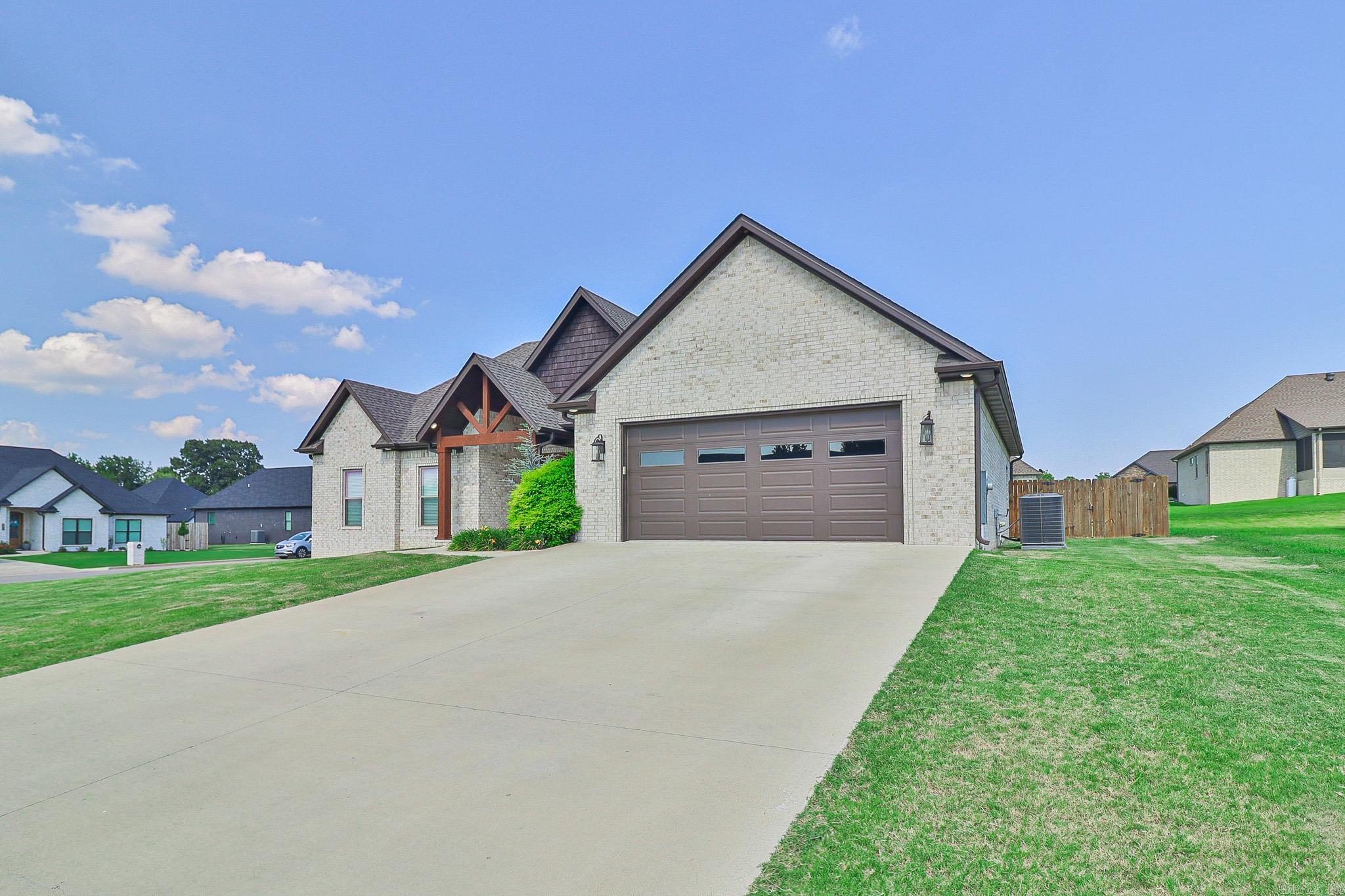 1501 S 30th Street Property Photo 5