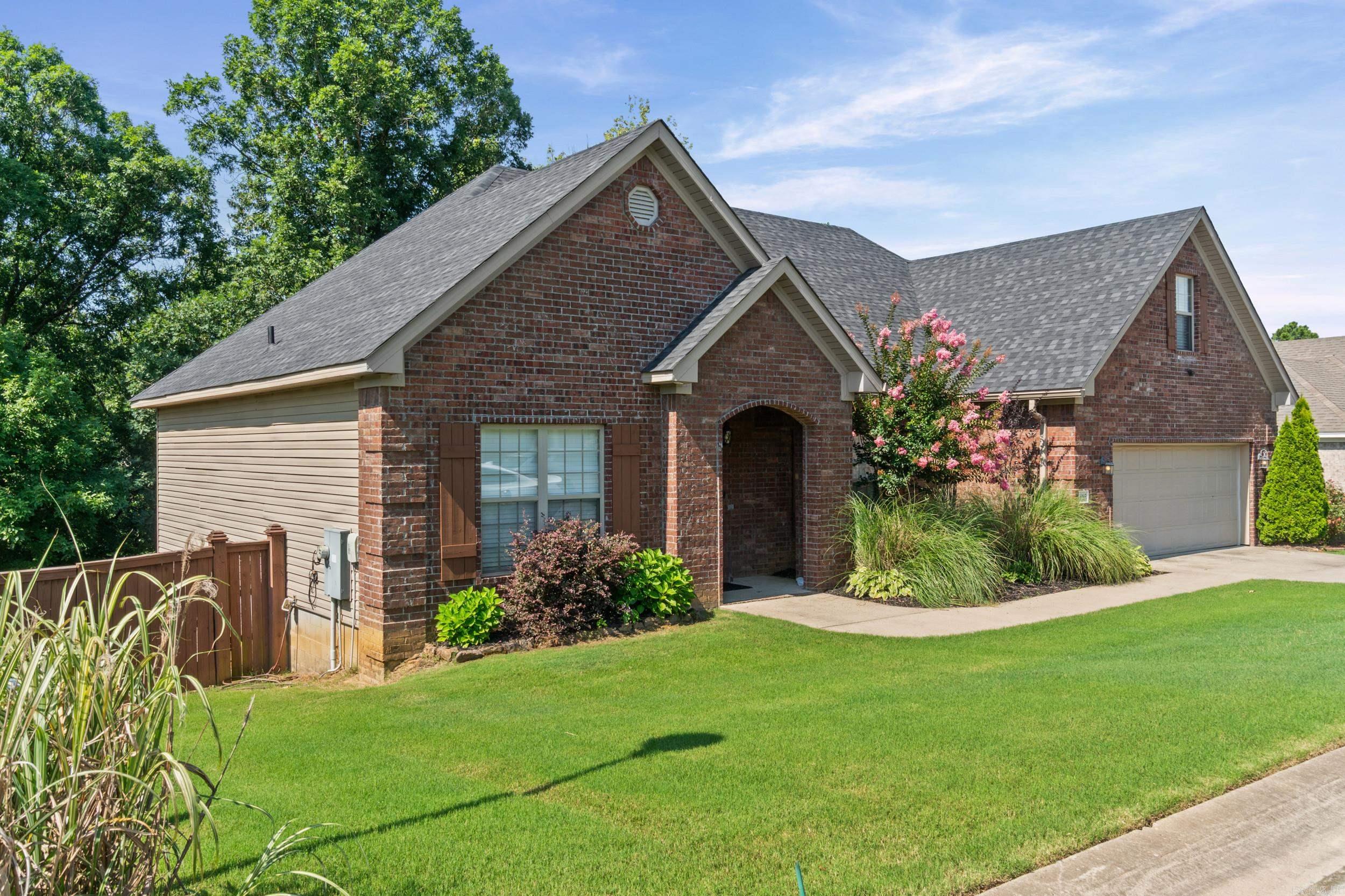 1085 Mountain Side Cove Property Photo 3