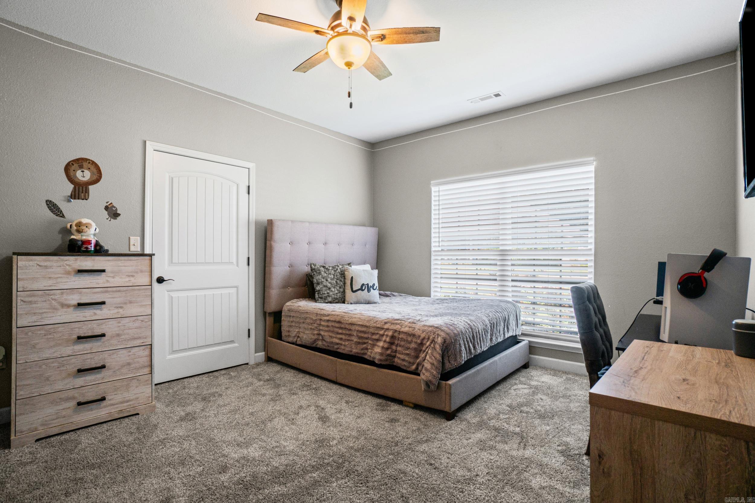 1085 Mountain Side Cove Property Photo 17