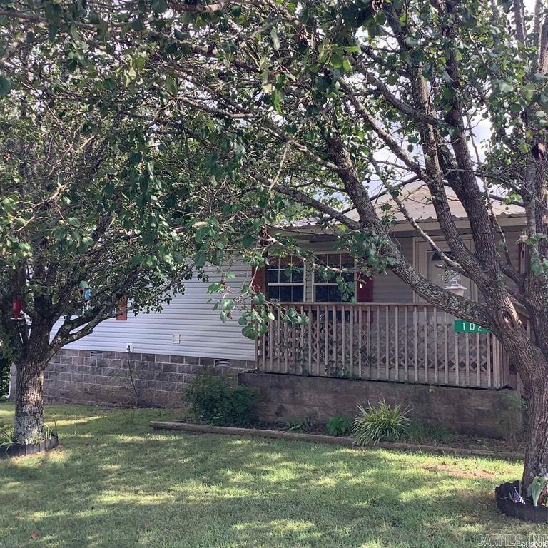 102 Amy Drive Property Photo 3