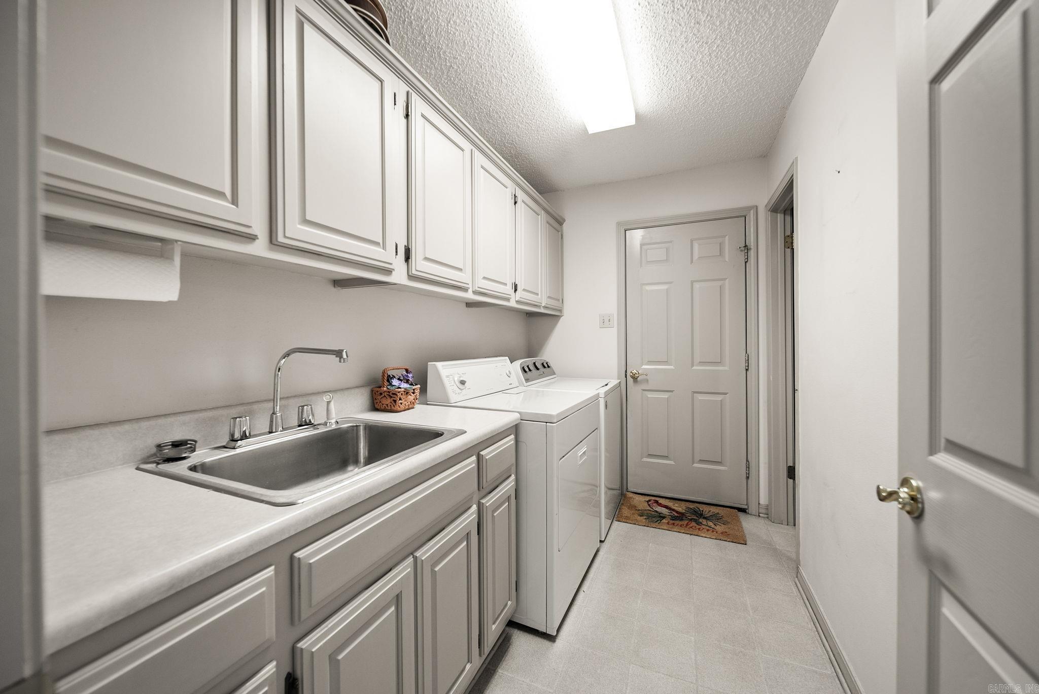 3045 St Charles Drive Property Photo 28