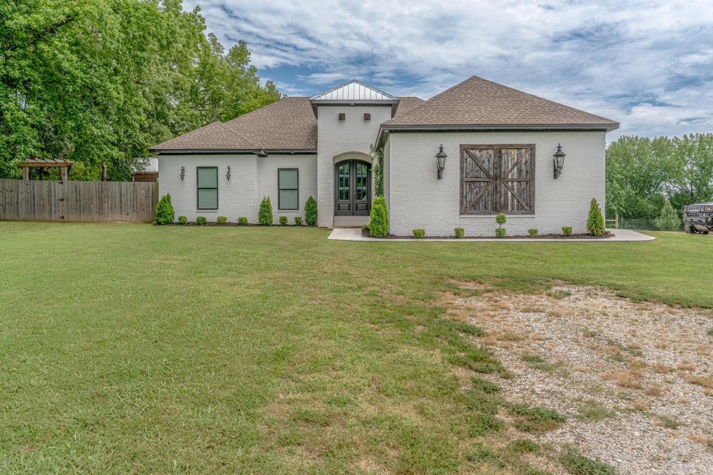 1824 N Culberhouse Property Photo 1