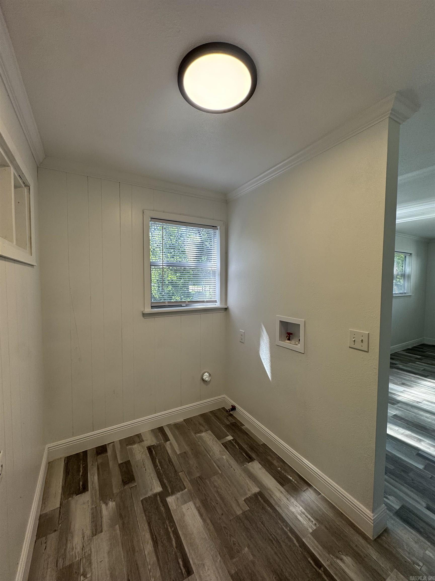 503 E Roselawn Street Property Photo 11