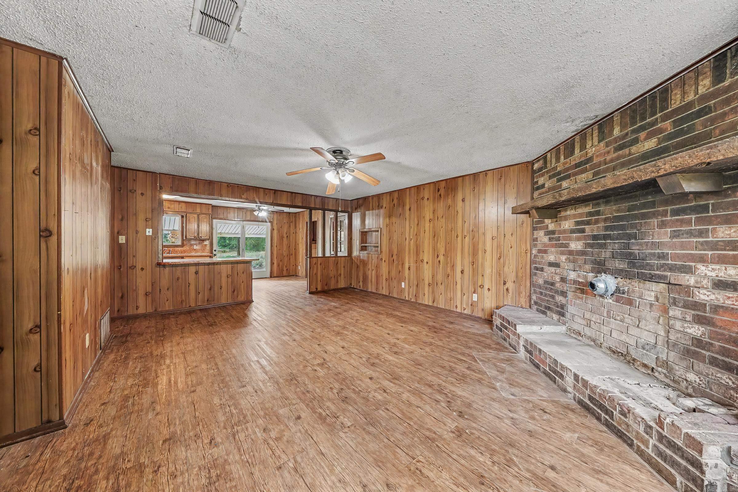 1297 Hwy 234 Property Photo 3